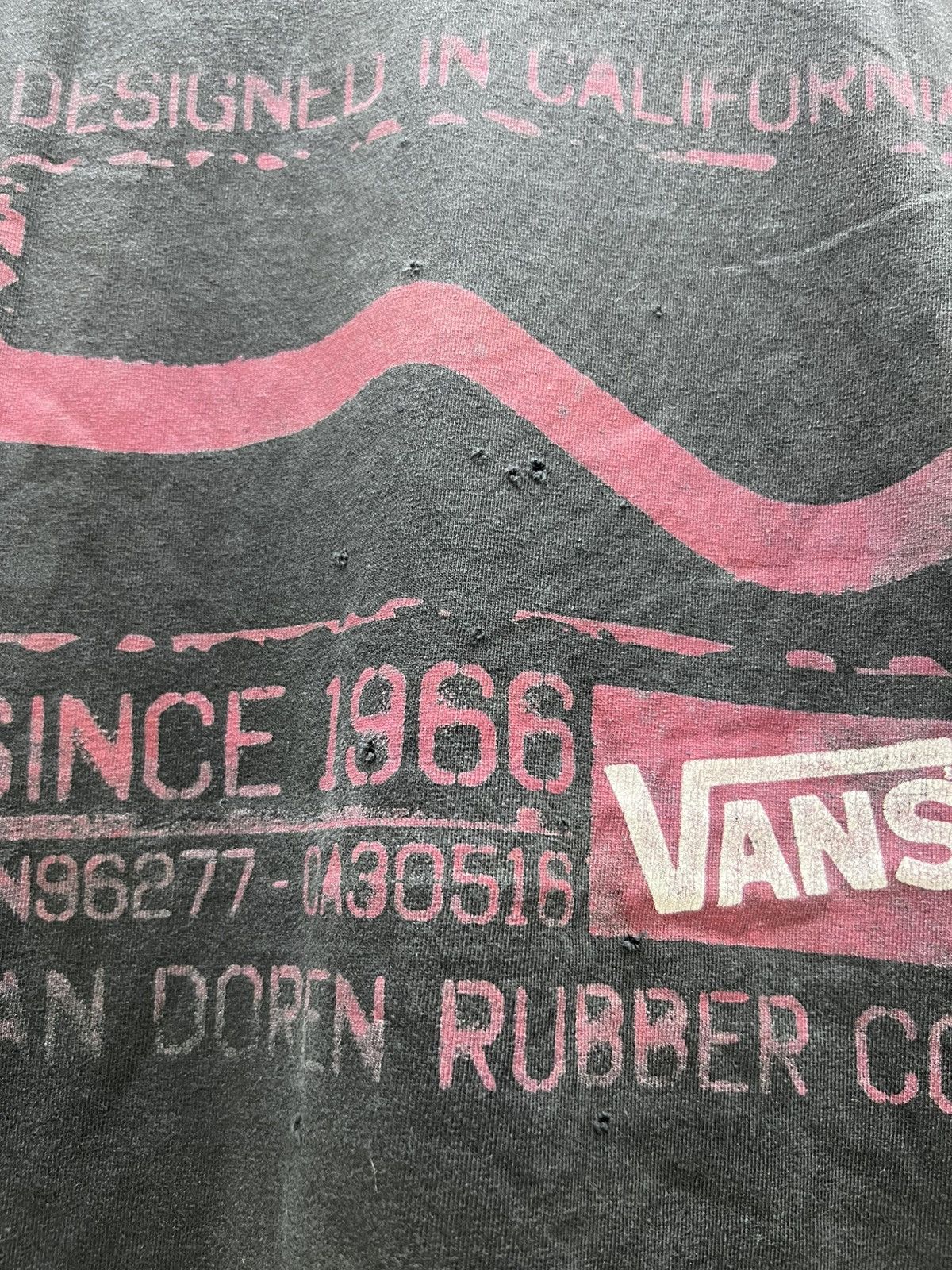 Vans Distressed Thrashed FADED VANS SKATE TEE Size US M / EU 48-50 / 2 - 2 Thumbnail