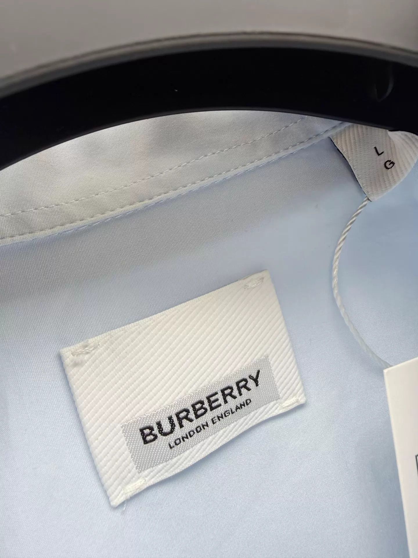 Burberry Burberry Light Blue Embroidered Shirt L (2x Worn, New) Size L / US 10 / IT 46 - 3 Thumbnail