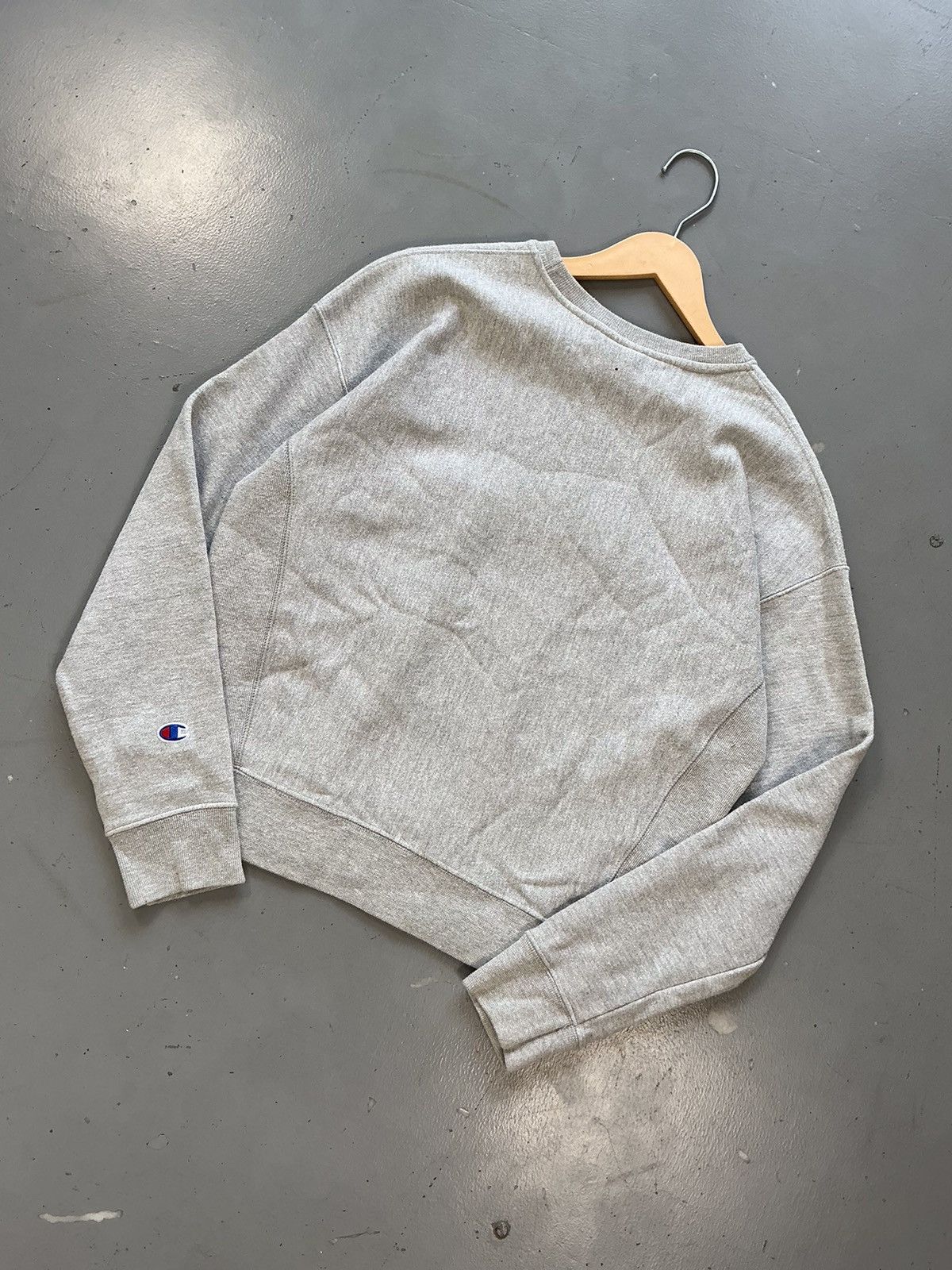 Champion × Vintage Vintage champion SpellOut boxy fit sweatshirt Size US S / EU 44-46 / 1 - 9 Thumbnail
