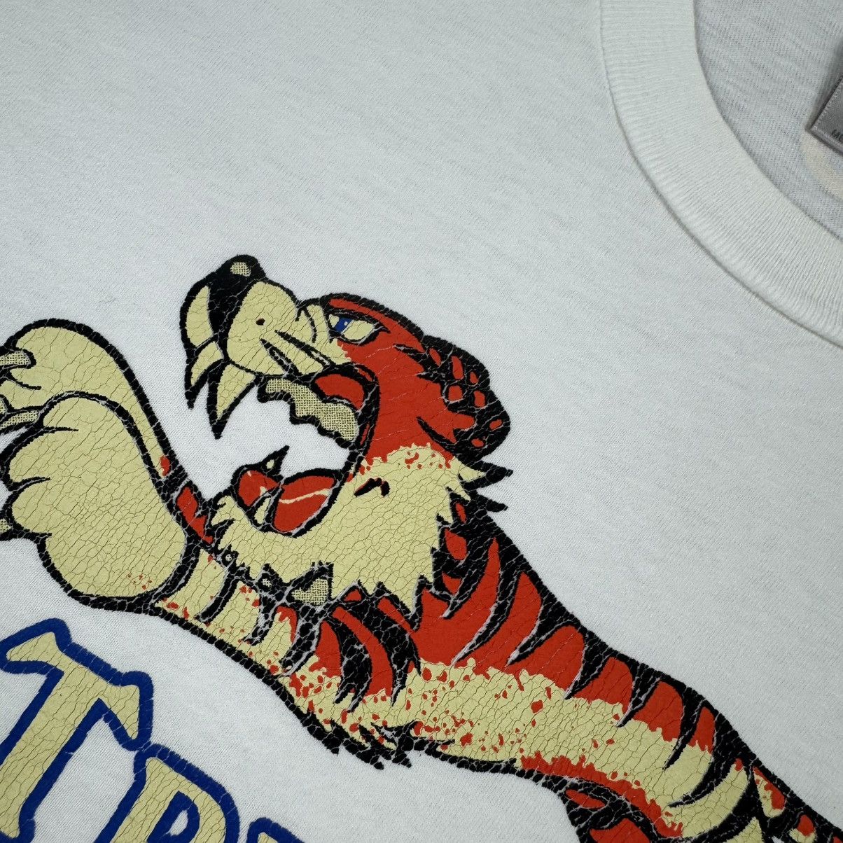 Vintage Vintage Oneita Triumph Tiger 90’s Metro Racing Graphic Tee Size US M / EU 48-50 / 2 - 8 Thumbnail
