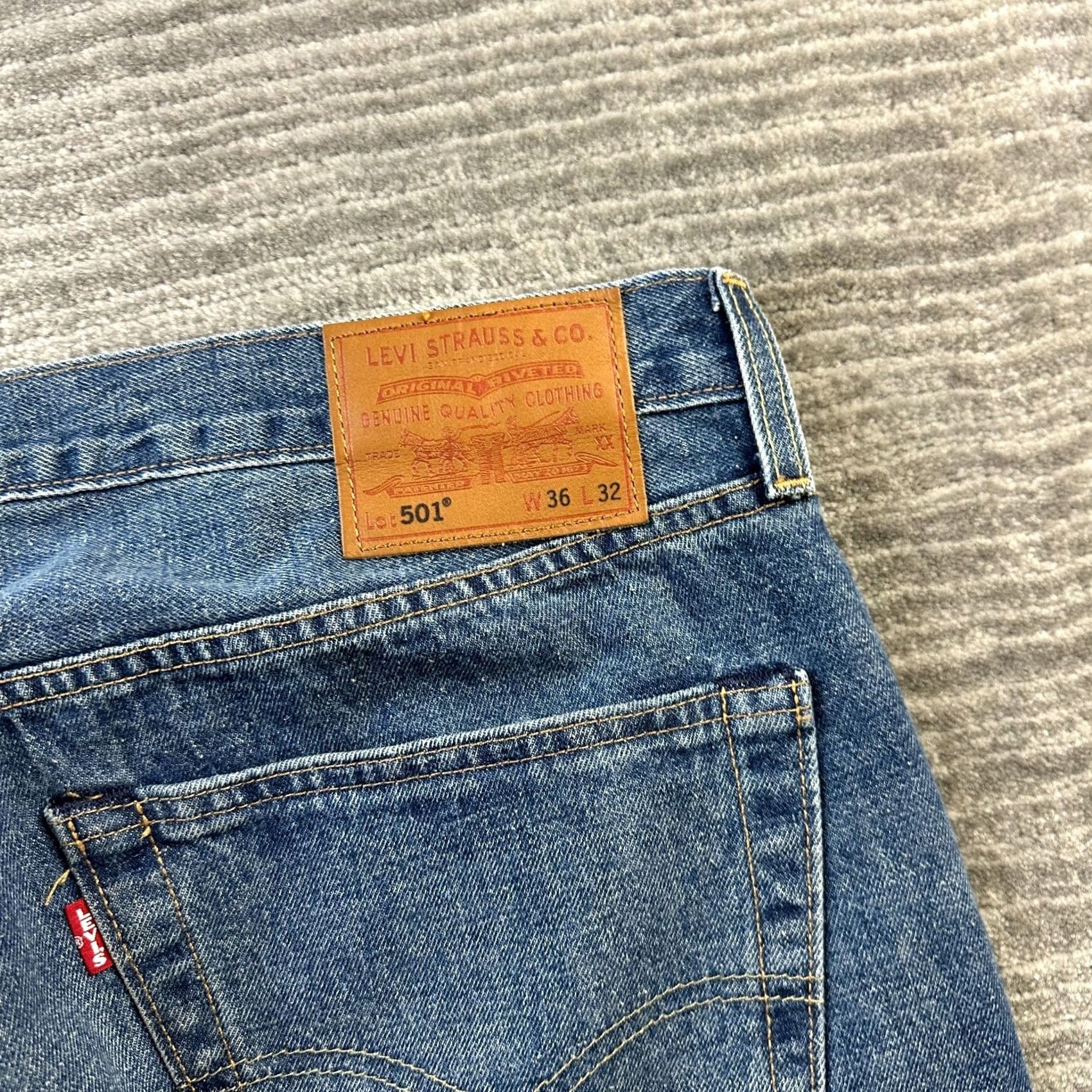 Levi's Levi's 501 Jeans Mens 36x32 Blue Denim Straight Regular Vintage No 90s Theme Size US 36 / EU 52 - 5 Thumbnail