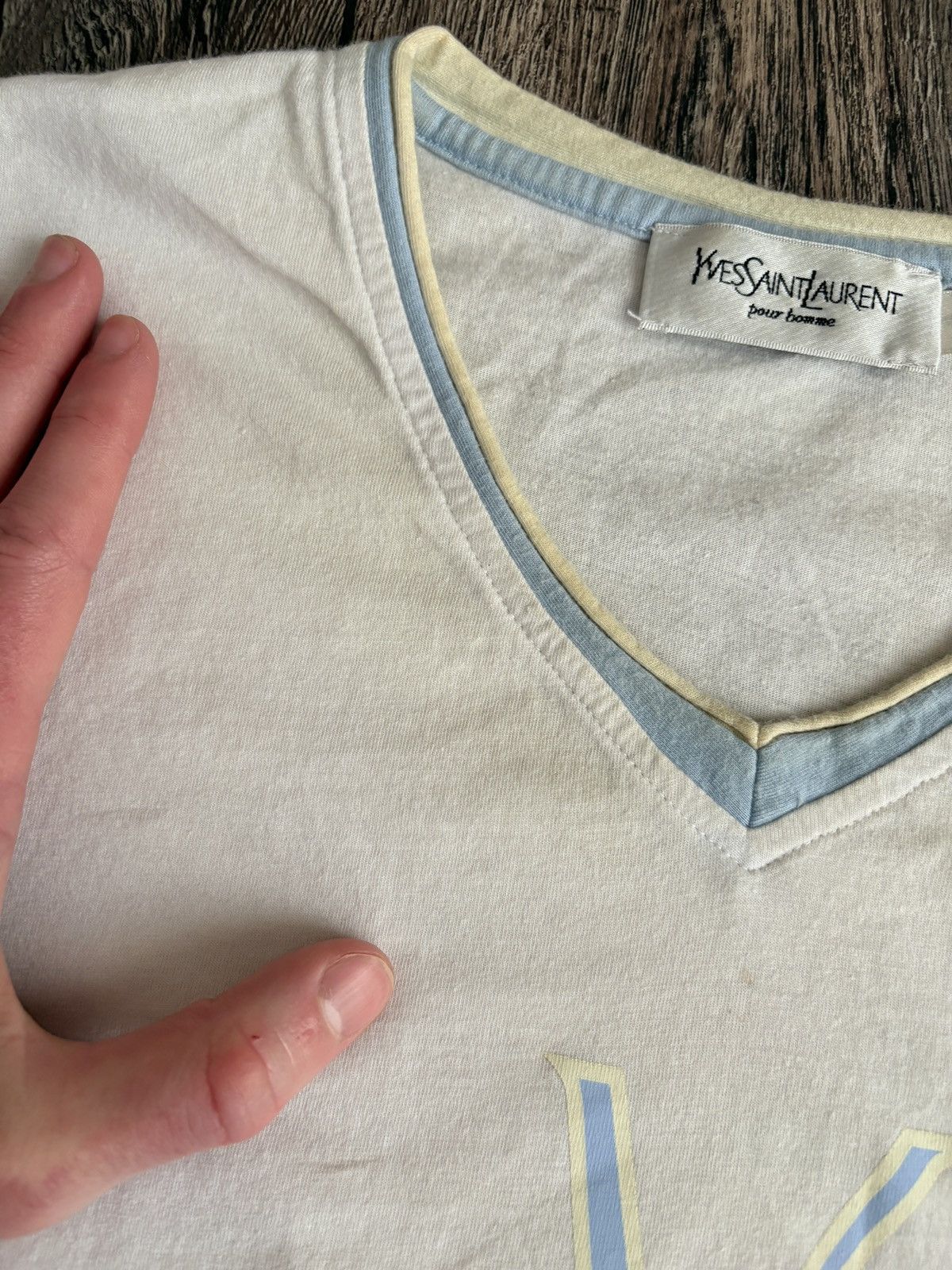 Yves Saint Laurent Vintage Yves Saint Laurent V-Neck Big Logo White T-Shirt Size US XL / EU 56 / 4 - 4 Thumbnail