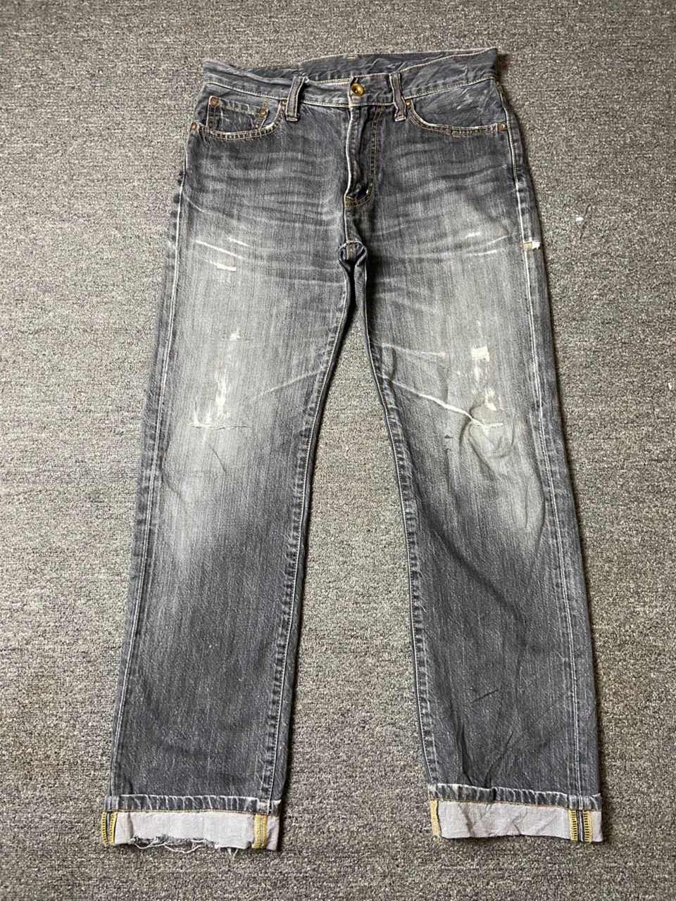 Uniqlo UNIQLO UJ Distressed Denim Jeans (142) Size US 32 / EU 48 - 1 Thumbnail