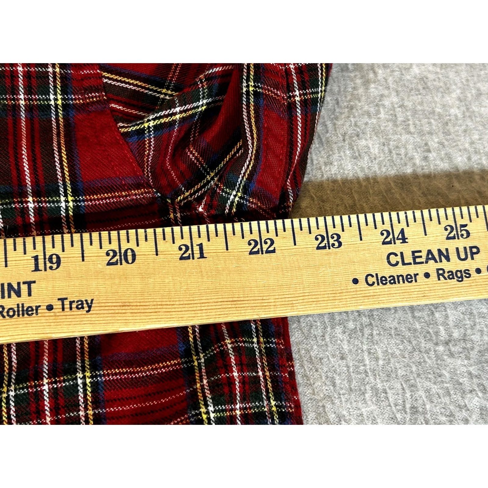 Vintage VINTAGE? LL Bean Flannel Shirt Mens M Red Plaid Button Long Sleeve Workwear Outdoor Size US M / EU 48-50 / 2 - 4 Thumbnail