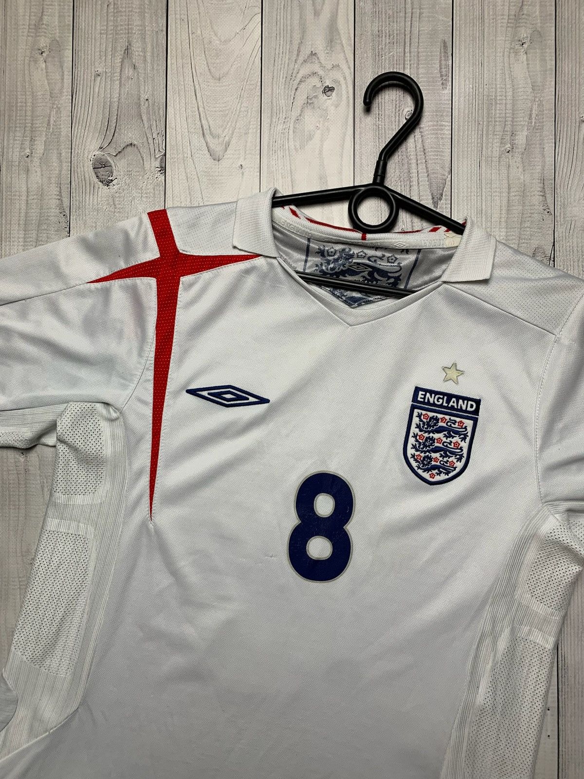 Umbro × Vintage Vintage Umbro England soccer jersey 8 Lampard size S Size US S / EU 44-46 / 1 - 3 Thumbnail