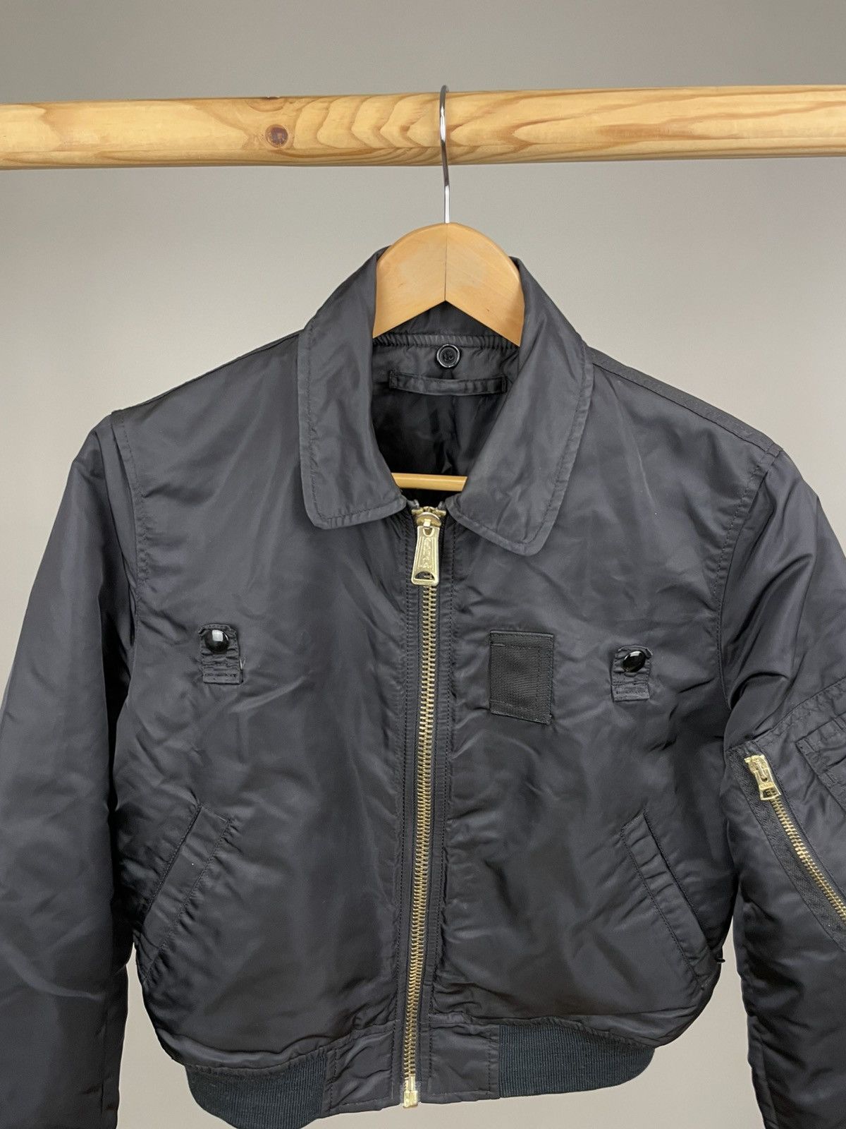 Alpha Industries Vintage alpha industries bomber jacket size S Size S / US 4 / IT 40 - 2 Thumbnail