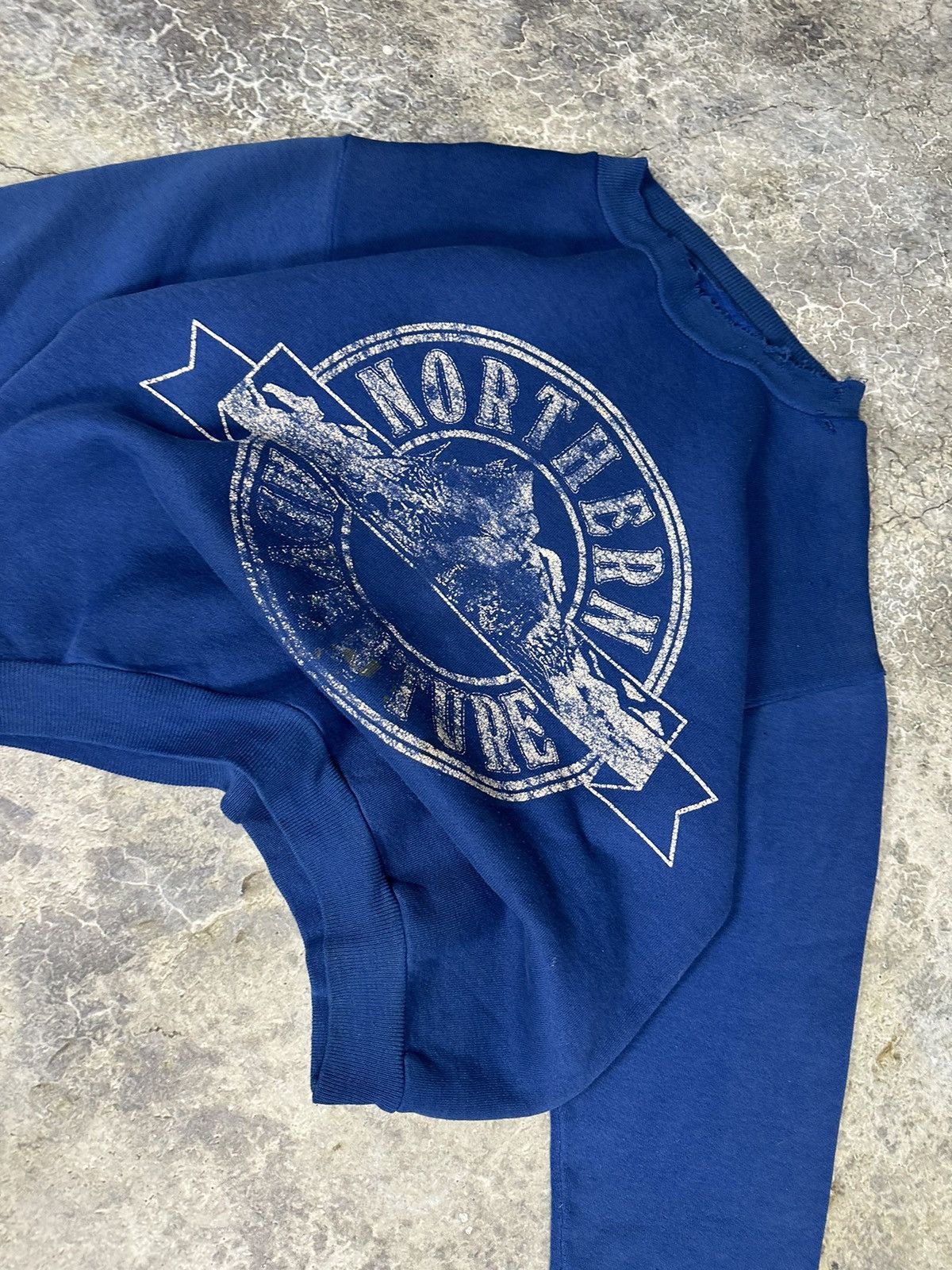 Vintage Vintage Thrashed Northern Blue Crewneck Size US M / EU 48-50 / 2 - 3 Thumbnail