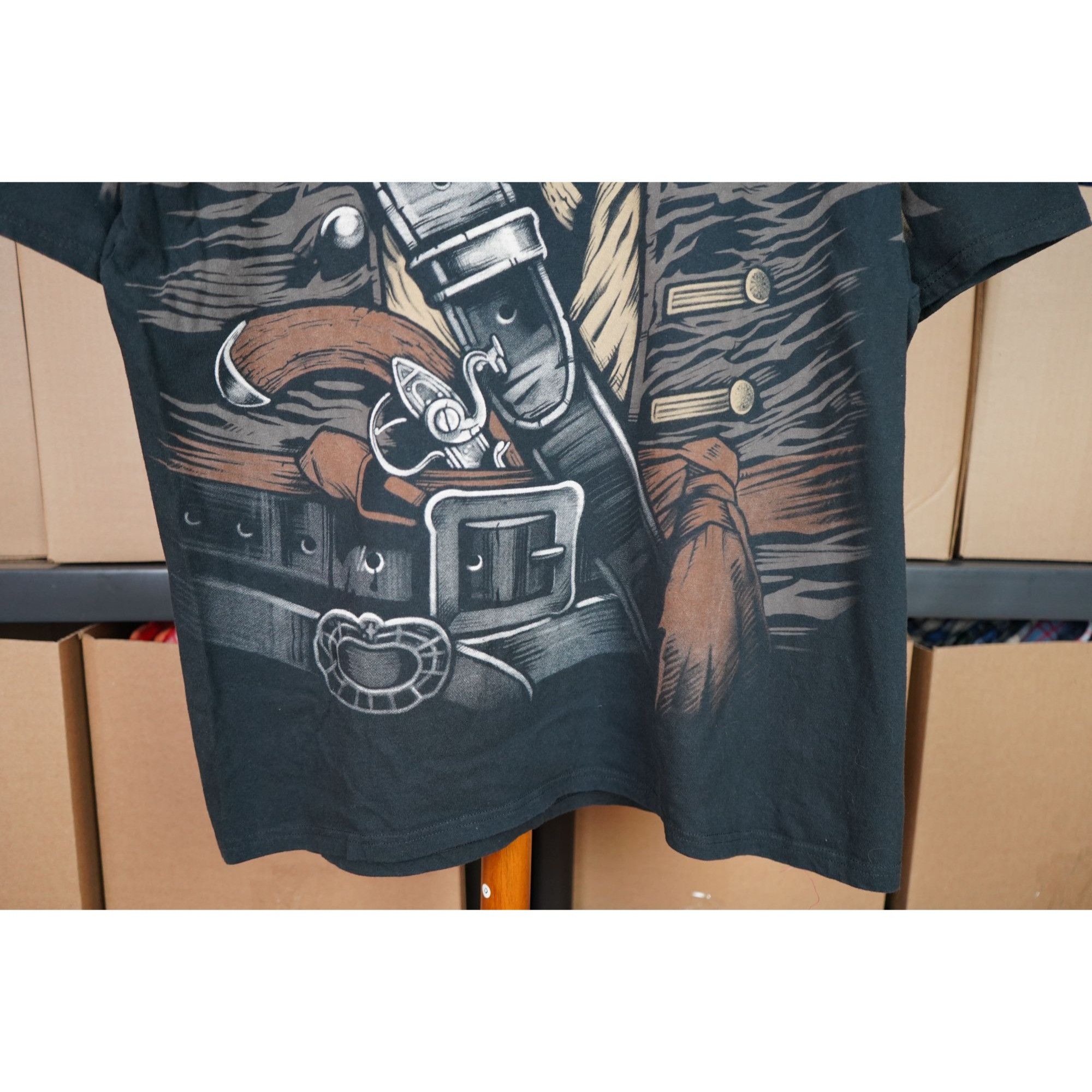 Disney Pirates Of The Caribbean Black Disney XL #422 Size US XL / EU 56 / 4 - 4 Thumbnail