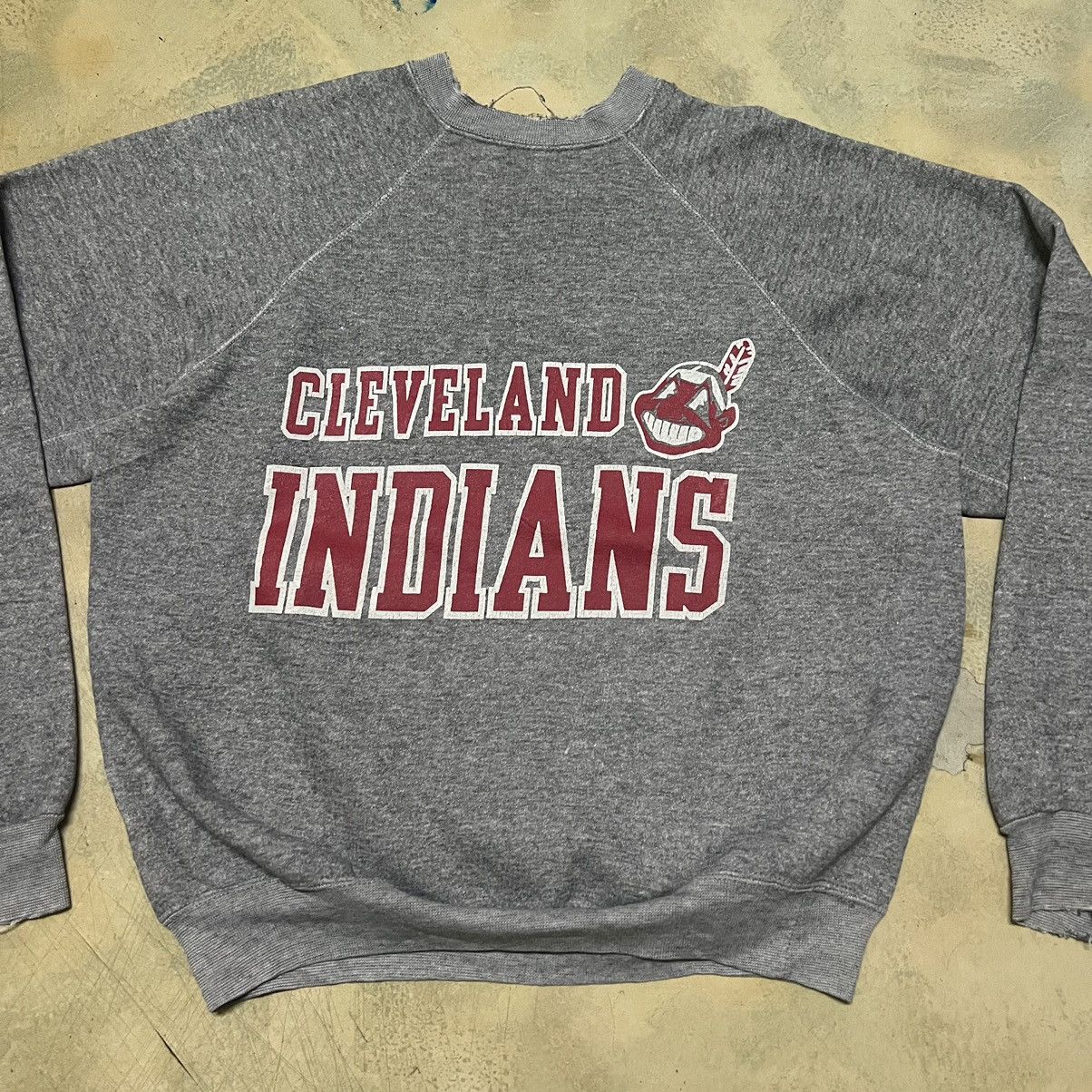 MLB × Vintage Cleveland Indians Vintage Sweatshirt Big Logo Distressed Size US M / EU 48-50 / 2 - 3 Thumbnail