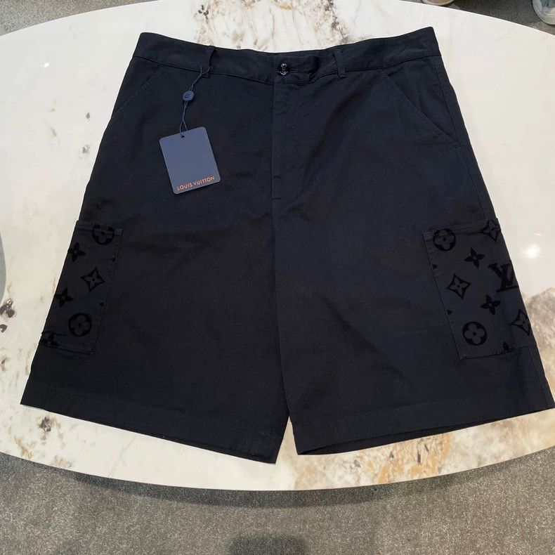 Louis Vuitton Louis Vuitton 2024 Flocked Black Shorts - dmc Size US 35 - 1 Thumbnail