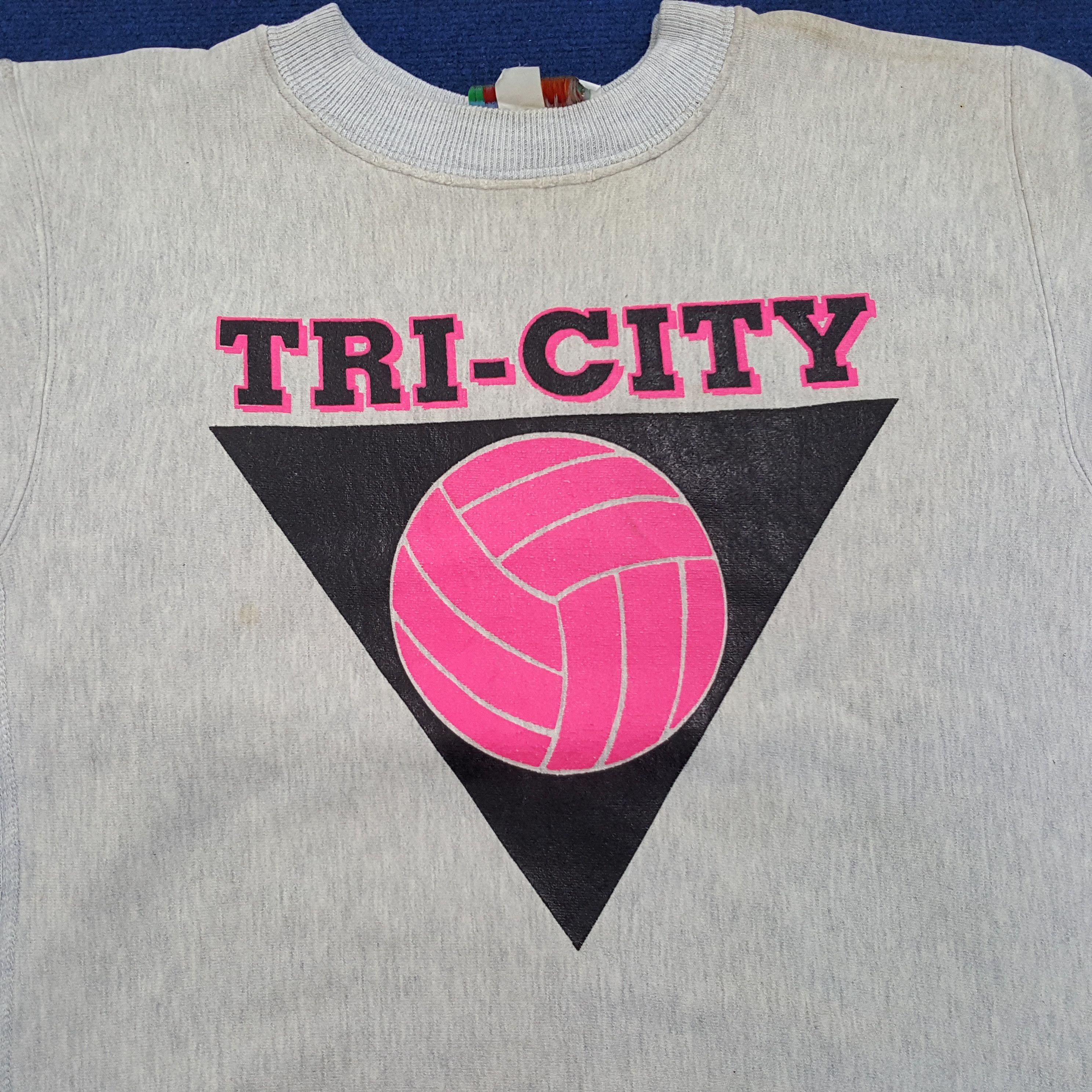 Vintage Vintage Tri-City Volleyball Sports Club Sweatshirts Size US L / EU 52-54 / 3 - 2 Thumbnail