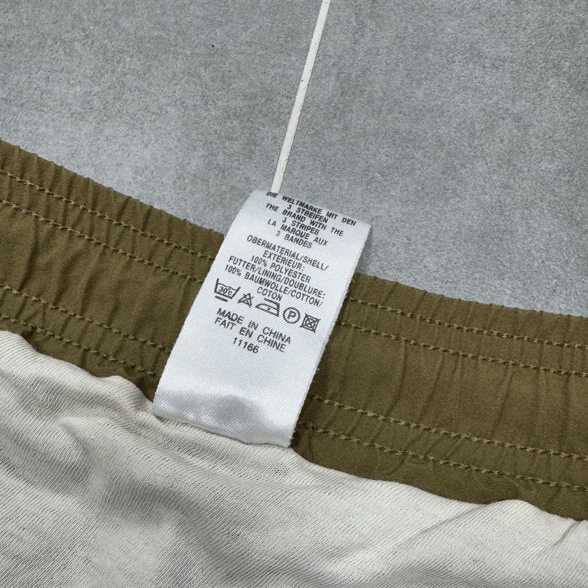 Adidas × Vintage Vintage Adidas Shorts Size M Size US 32 / EU 48 - 10 Thumbnail