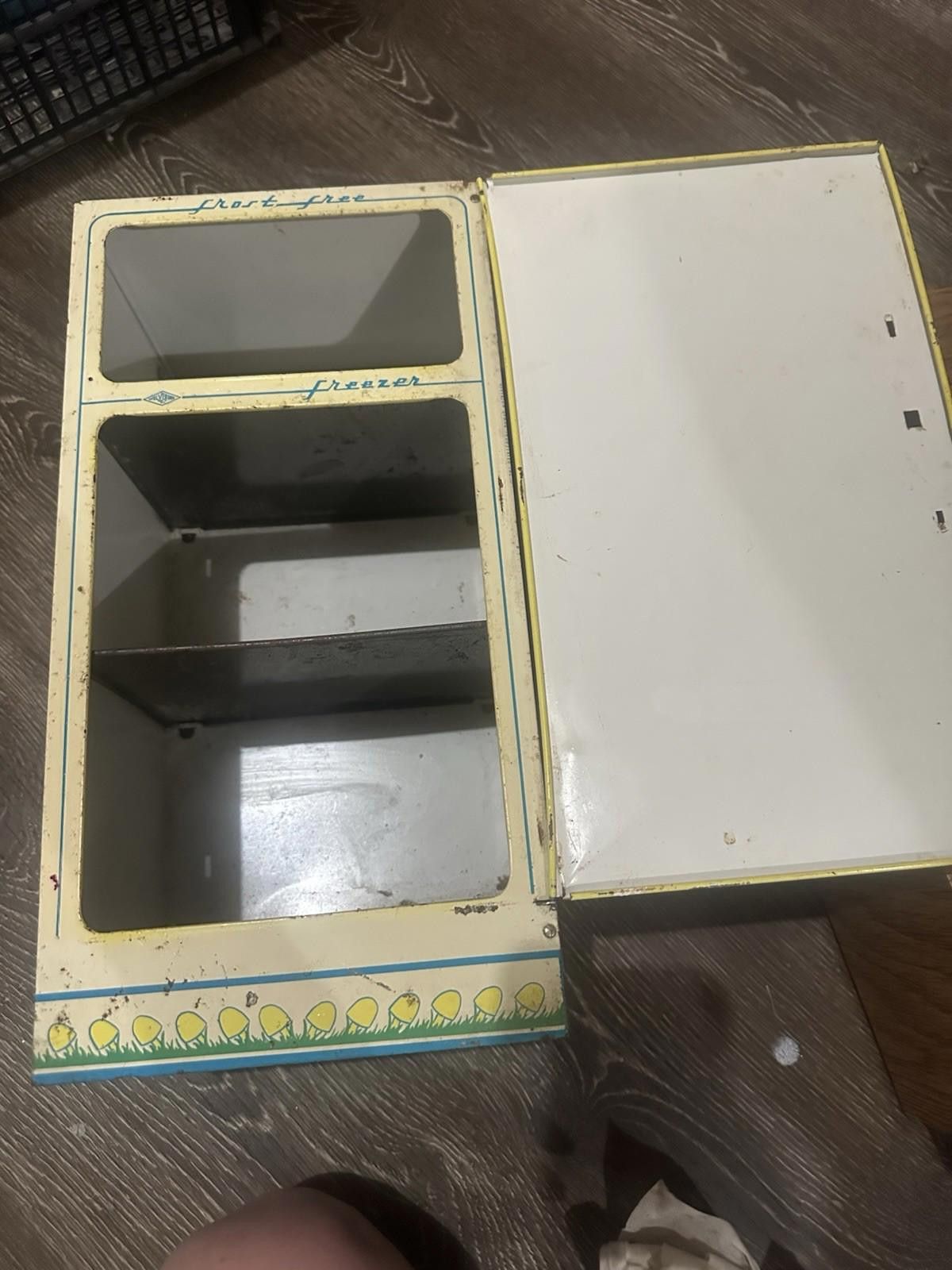 Wolverine VTG Disney Snow White Seven Dwarfs Tin Play Refrigerator Size ONE SIZE - 6 Thumbnail