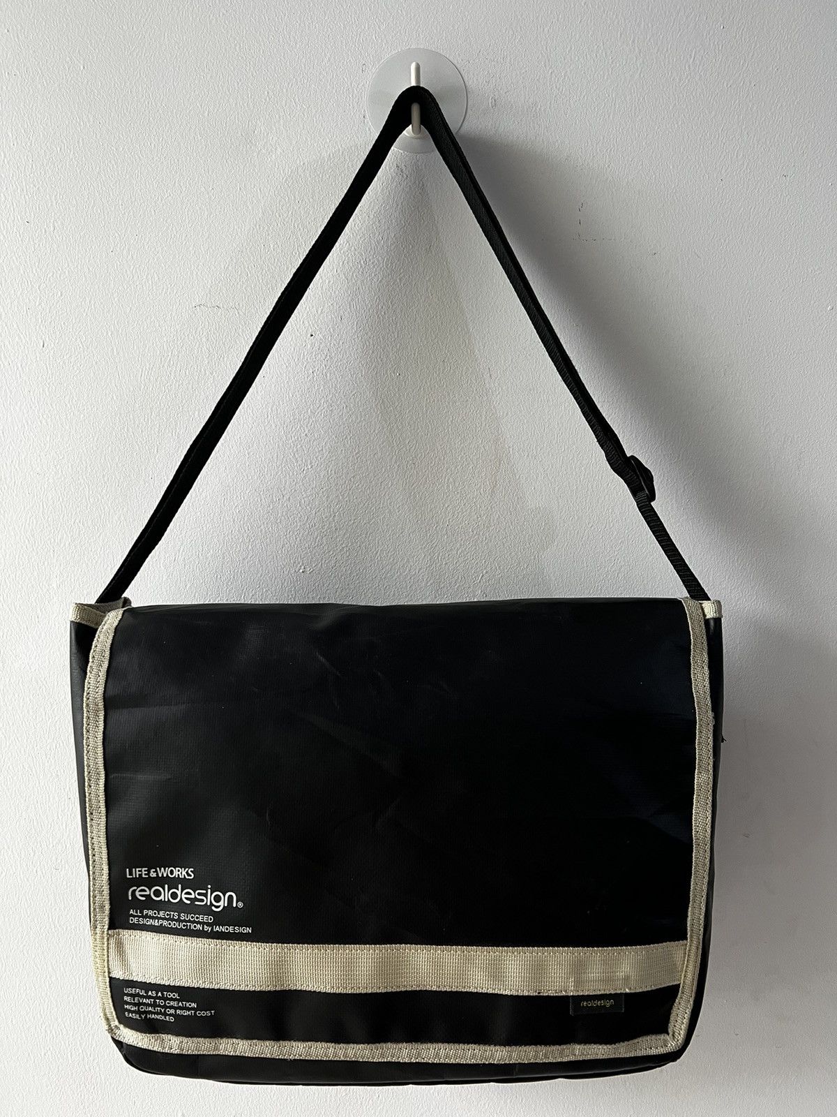 Japanese Brand Real Design Sling Shoulder Tarpaulin Messenger Size ONE SIZE - 1 Thumbnail