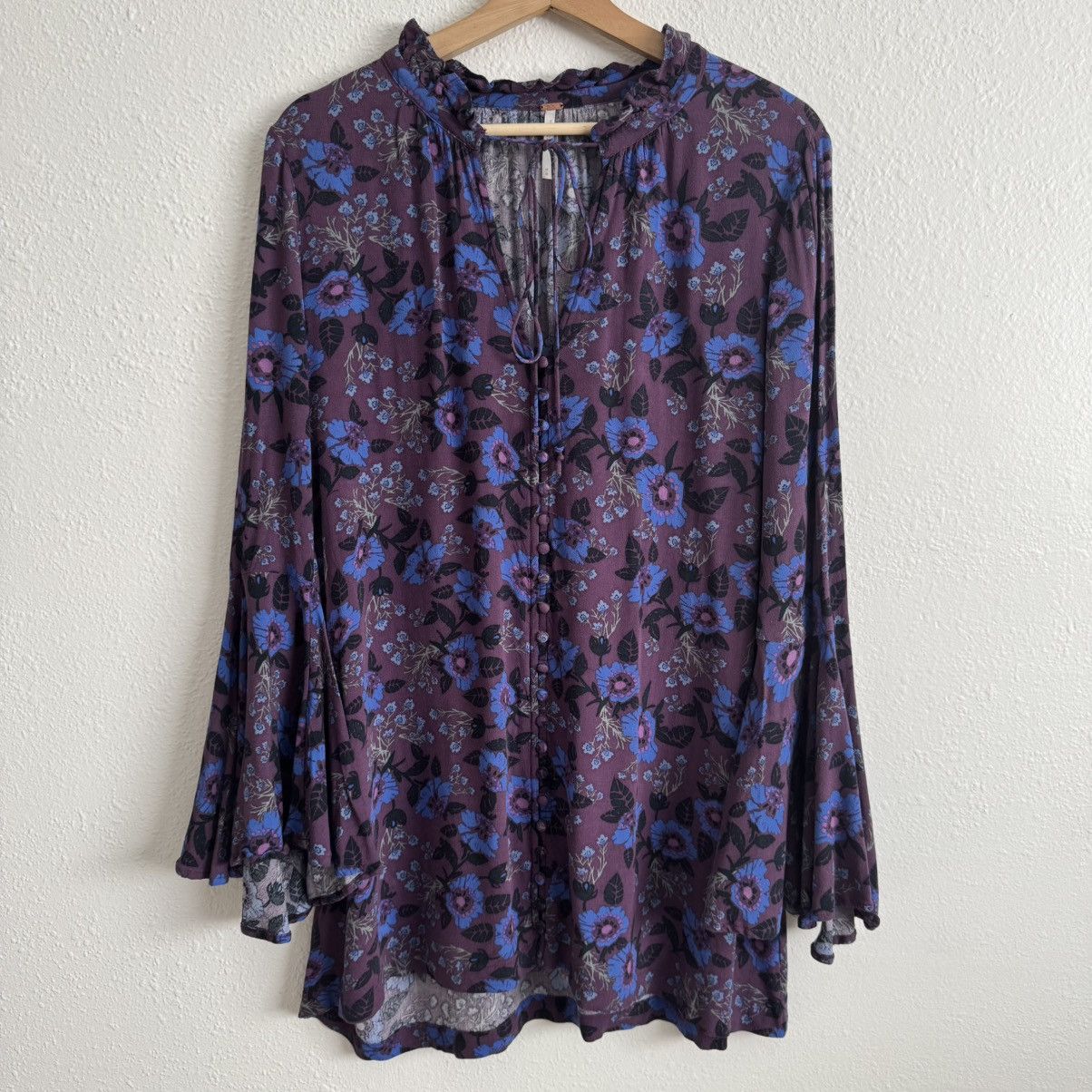 Free People FREE PEOPLE Purple Blue Boho Floral Mystery Tunic Blouse Size M / US 6-8 / IT 42-44 - 4 Thumbnail