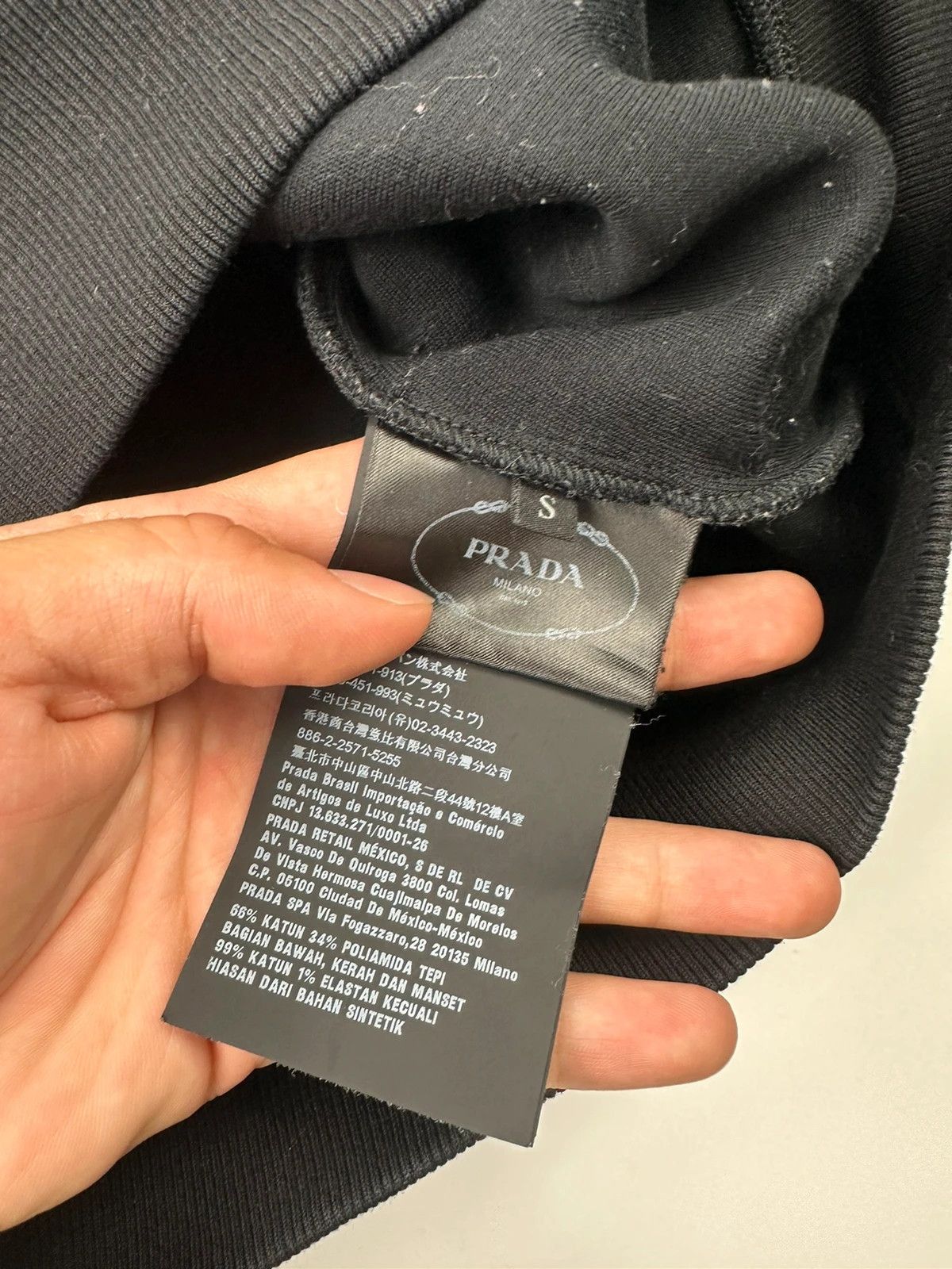 Prada Prada Milano SS2018 Crop Black Sweater Pockets Size M / US 6-8 / IT 42-44 - 9 Thumbnail