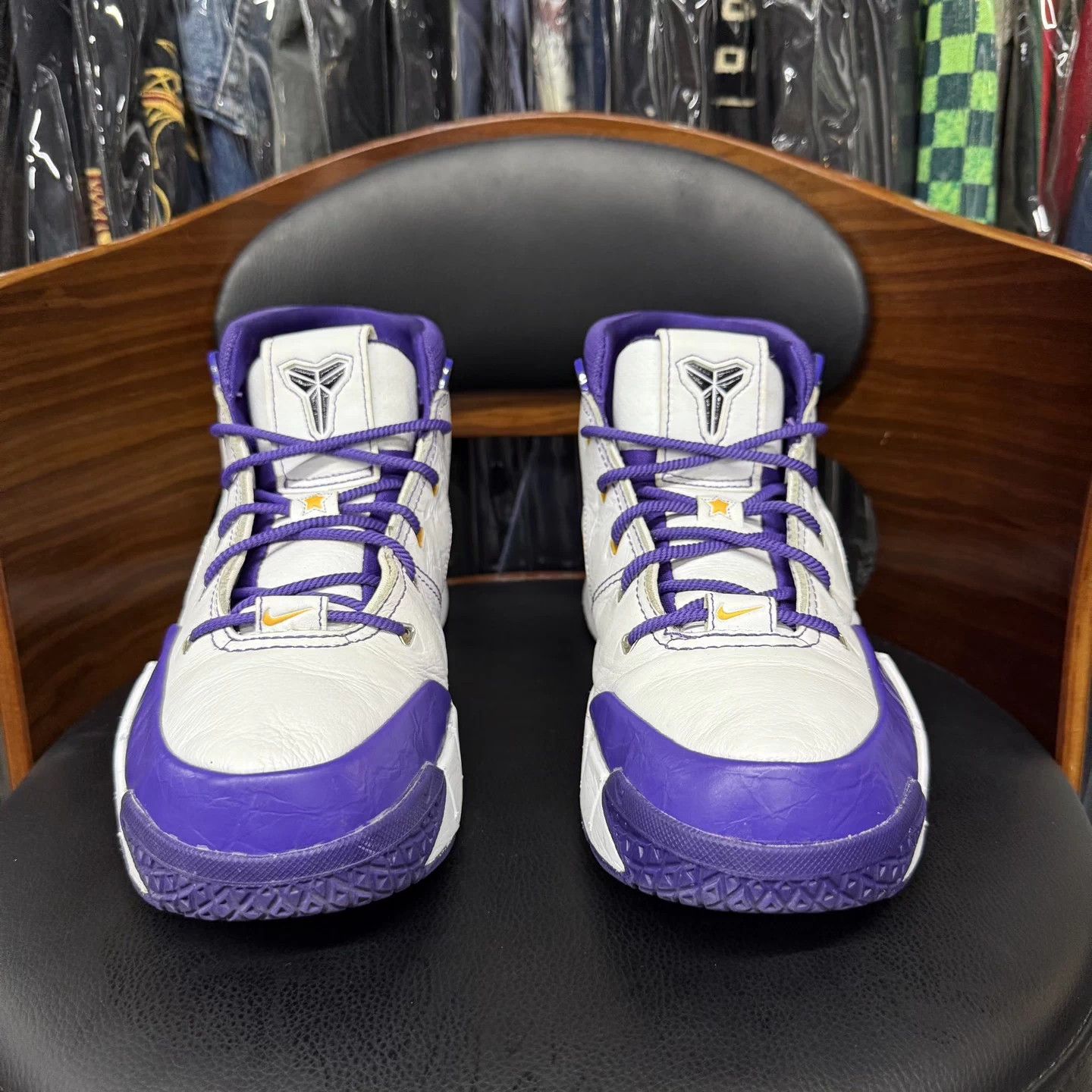 Nike Nike Kobe 1 Protro Think 16 Lakers 44 Closeout Size US 11 / EU 44 - 2 Thumbnail