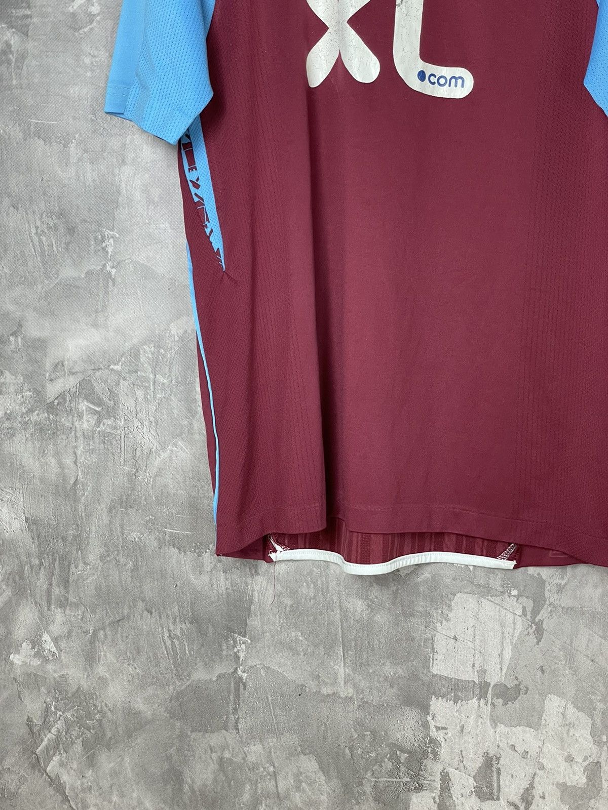 Umbro × Vintage WEST HAM UNITED 2008 2009 AWAY FOOTBALL SHIRT SOCCER JERSEY Size US M / EU 48-50 / 2 - 5 Thumbnail