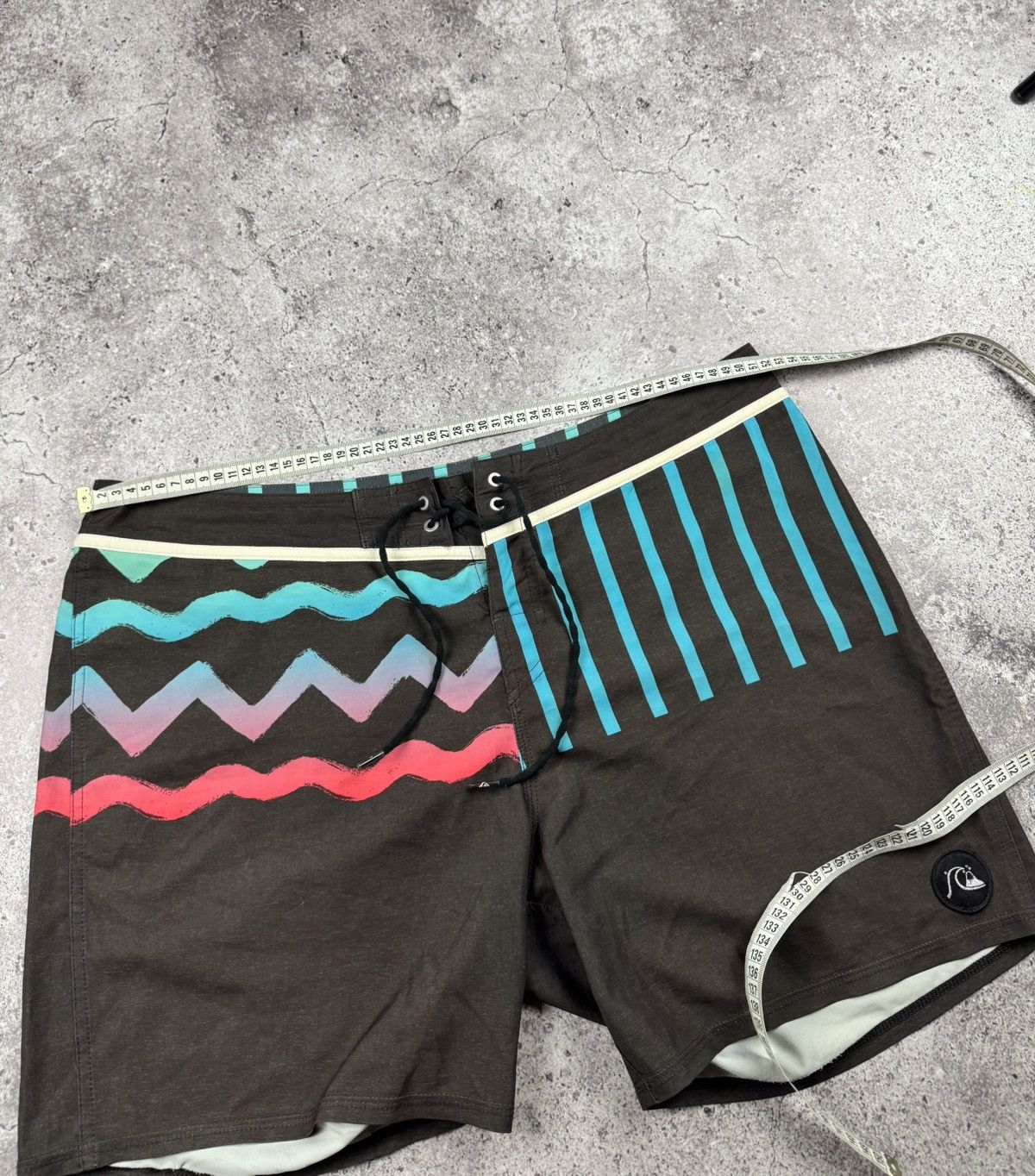 Quiksilver VINTAGE Y2K QUICKSILVER FADED MULTICOLOUR SHORTS BILLABONG Size US 38 / EU 54 - 7 Thumbnail