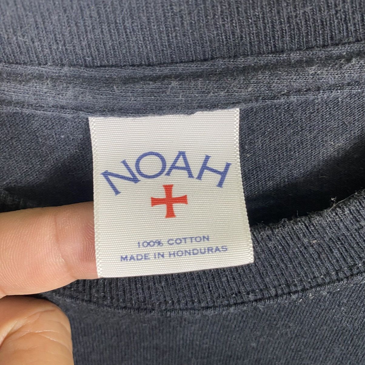 Noah Noah Black Pocket Tee Shaquanda Hot Pepper Sause Size US L / EU 52-54 / 3 - 6 Thumbnail