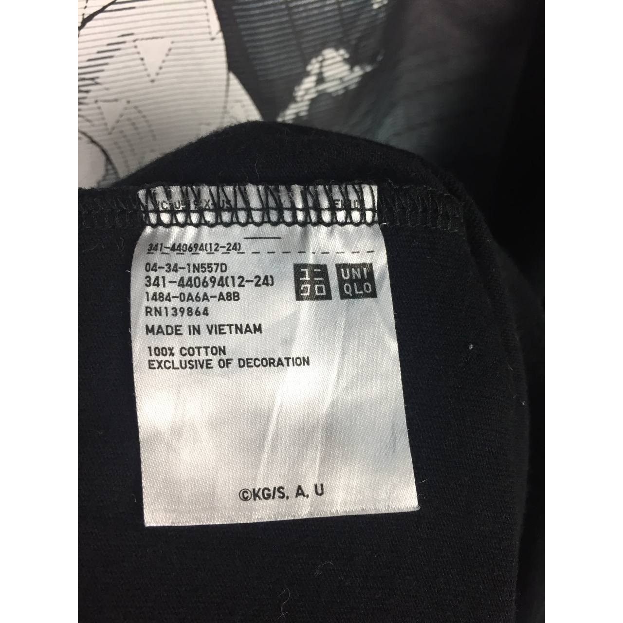 Anime Uniqlo X Demon Slayer Kimetsu no Yaiba Zenitsu Agatsuma Tee Size US M / EU 48-50 / 2 - 9 Thumbnail