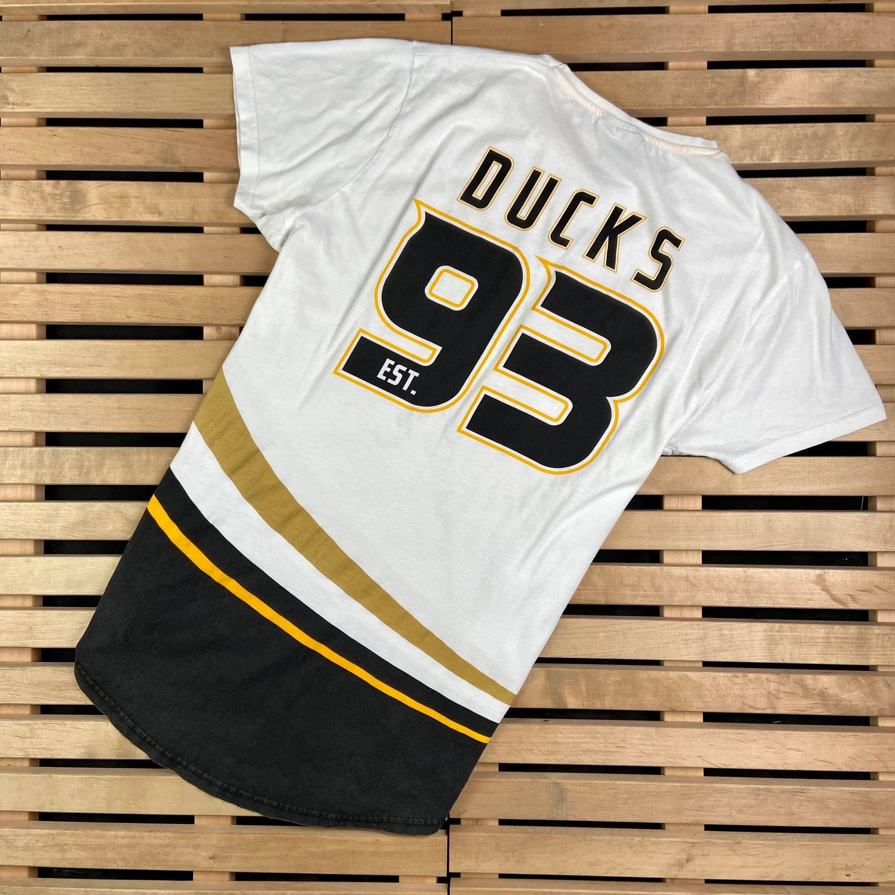 NFL Mens T Shirt Majestic NHL Ducks 93 Size XL Size US XL / EU 56 / 4 - 8 Thumbnail