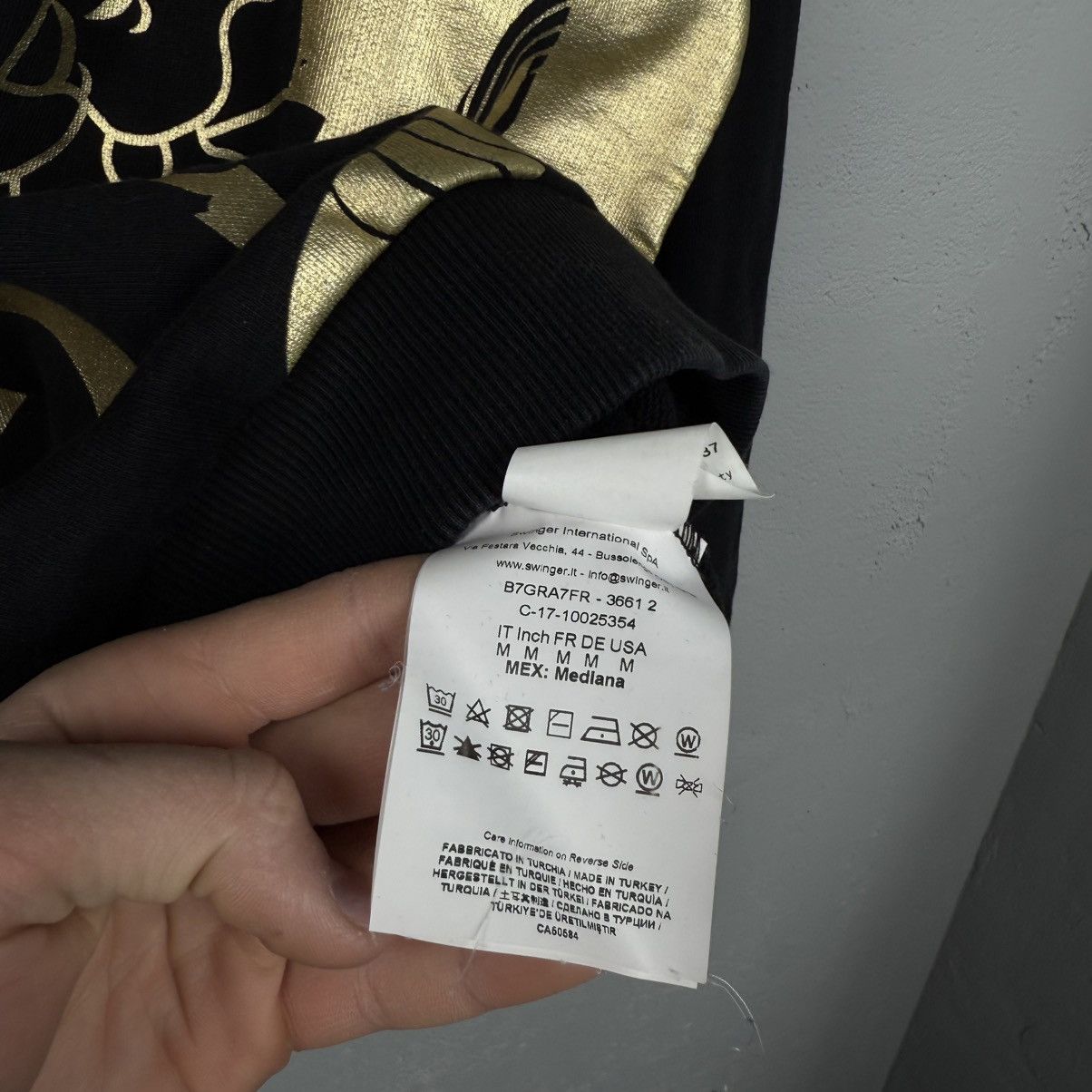 Versace Jeans Couture Versace Jeans Couture Vintage Lion Sweatshirt Size US M / EU 48-50 / 2 - 6 Thumbnail