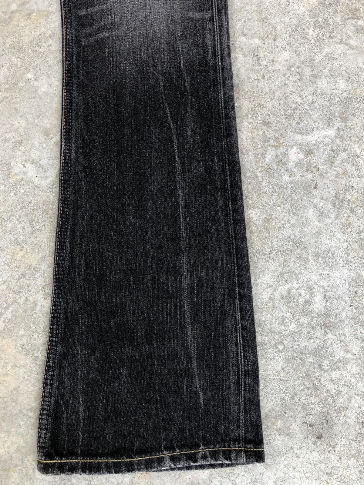 If Six Was Nine Wrangler Flared Jeans Bootcut Distressed Jeans Size US 30 / EU 46 - 7 Thumbnail