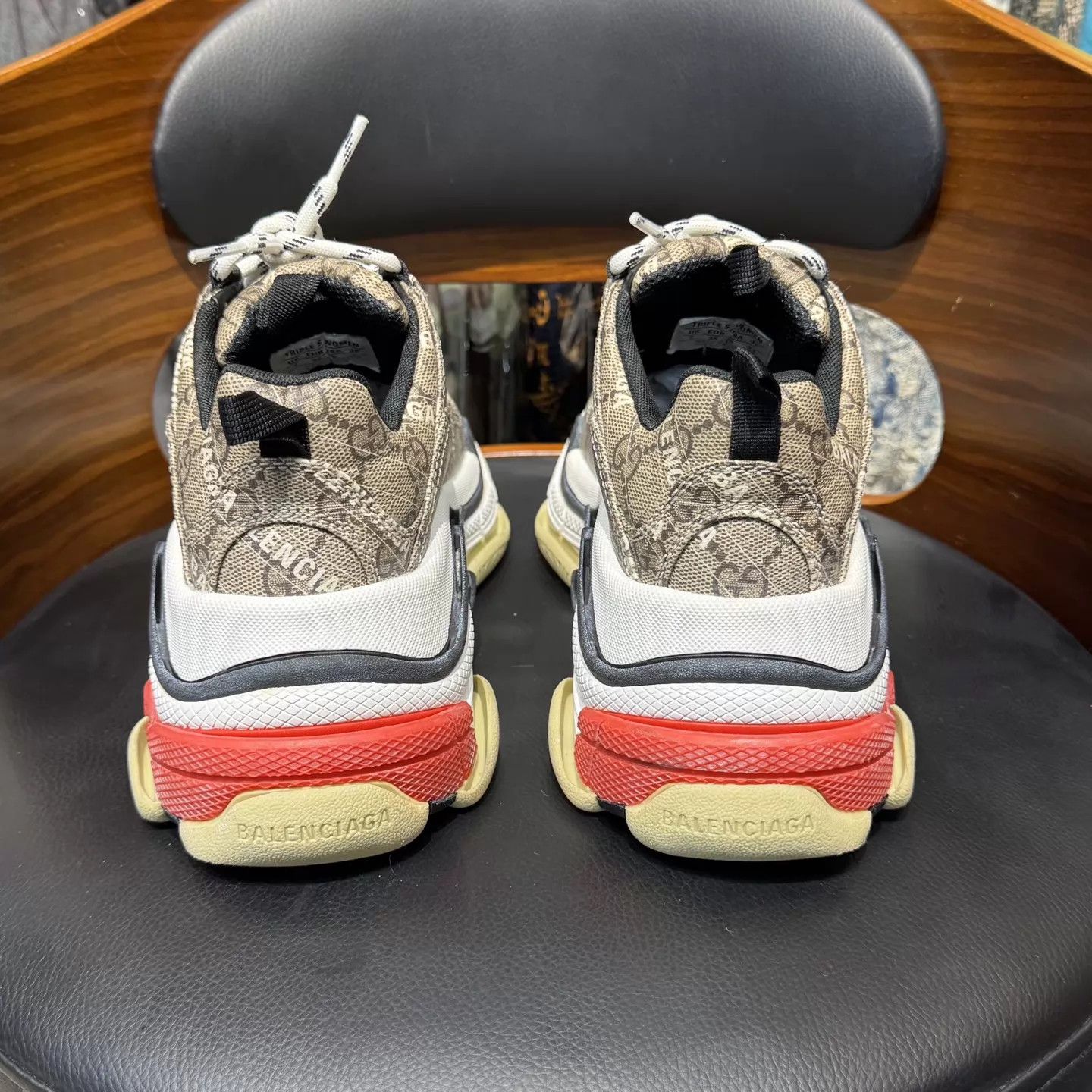 Balenciaga Balenciaga x Gucci Triple S Brown 35 Worn 2x Allover Size US 4.5 / IT 34.5 - 4 Thumbnail