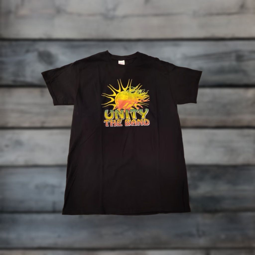 Gildan UNITY Band T-Shirt Black Crew Neck Short Sleeve M Unisex Adults Reggae Music Graphic Front Logo 90s Concert Theme Shirt Size US M / EU 48-50 / 2 - 1 Thumbnail