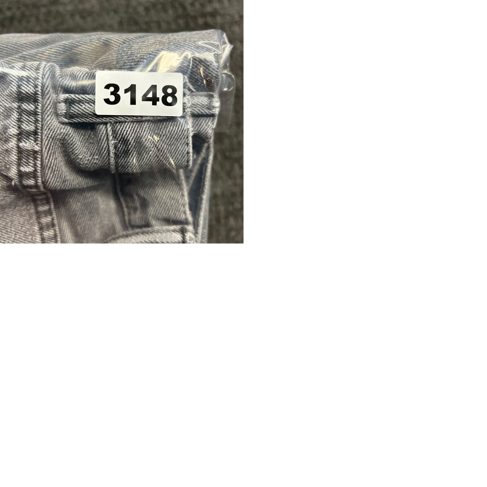 Levi's VINTAGE Levi’s Denim Jean Shorts Jorts 550 Relaxed Fit 42 Cutoff Faded Black y2k Mens Shorts Size US 42 / EU 58 - 9 Thumbnail