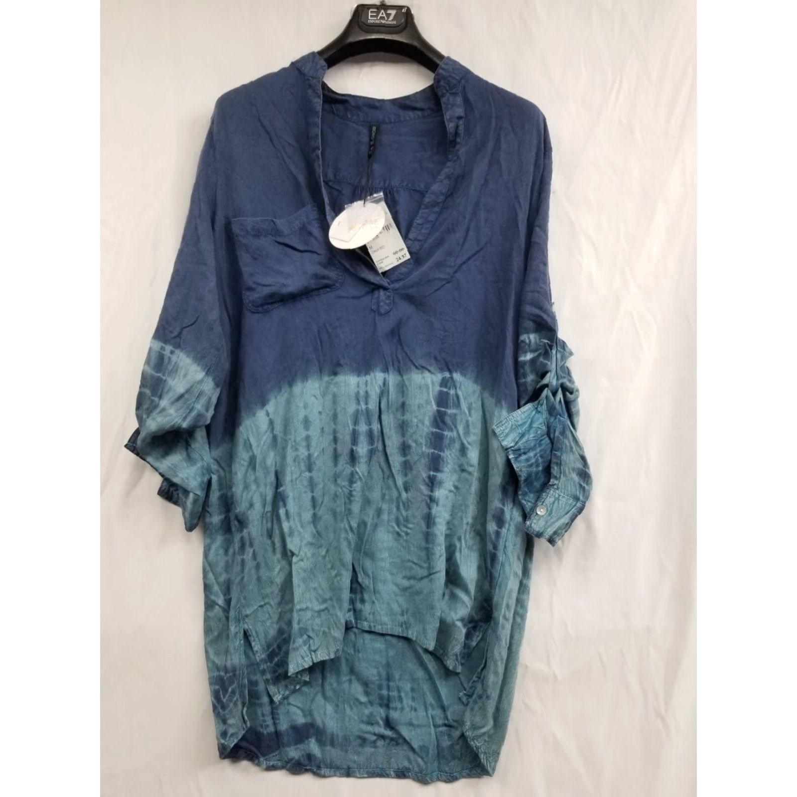 Vintage Boho Me Blouse Shirt Blue 3/4 Sleeve V-Neck Embroidered rayon Relaxed Womens Medium Bohemian Casual Size M / US 6-8 / IT 42-44 - 2 Thumbnail