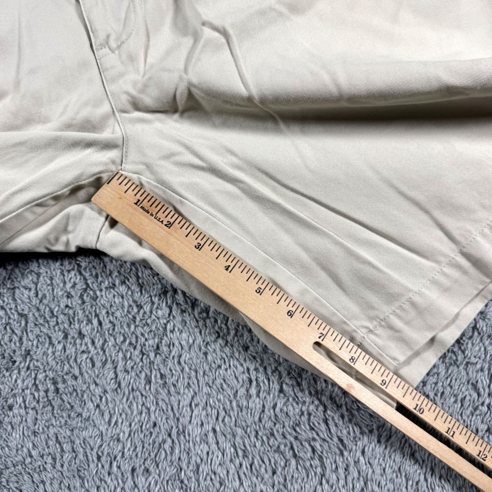 Polo Ralph Lauren Polo Ralph Lauren Tyler Short Mens 38 Tan Khaki Double Pleated Classic Chino Shorts, Beige, 90s, Vintage Preppy, Casual, Travel, Cotton, Classic Fit Size US M / EU 48-50 / 2 - 7 Thumbnail