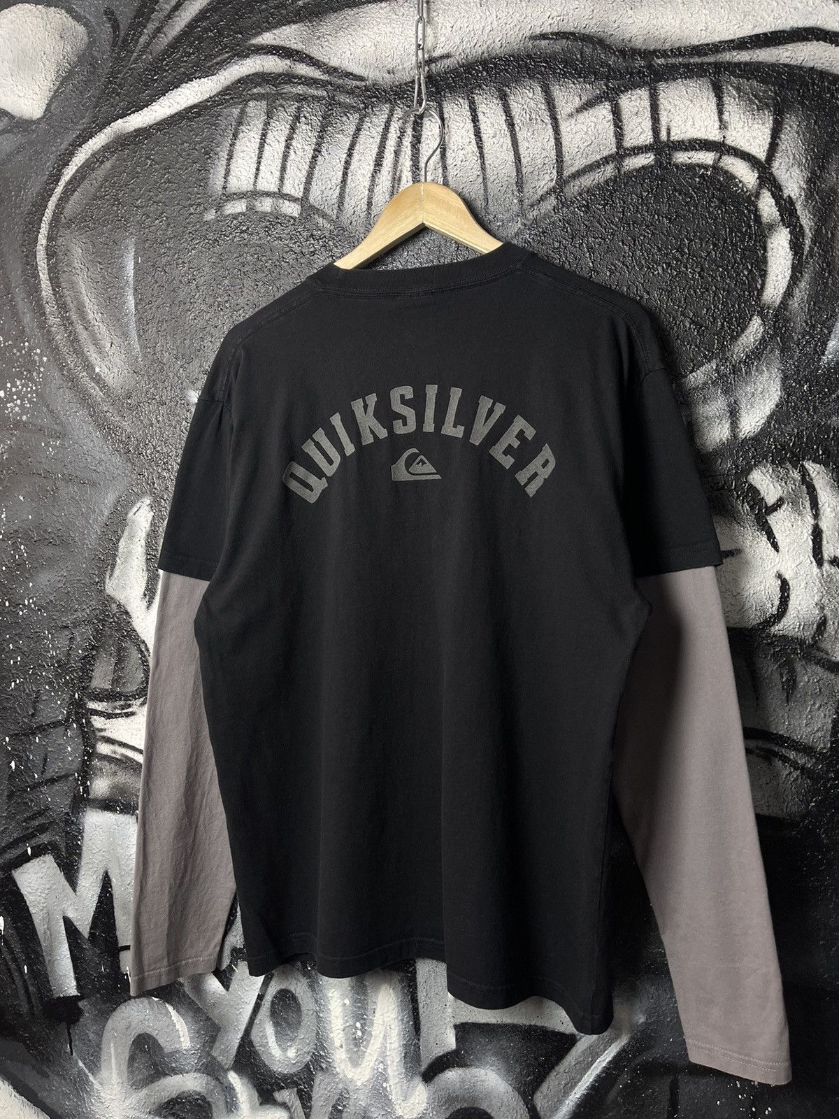 Quiksilver Y2K Quiksilver Long Sleeve T-Shirt Big Logo Men’s Size L Size US L / EU 52-54 / 3 - 1 Thumbnail