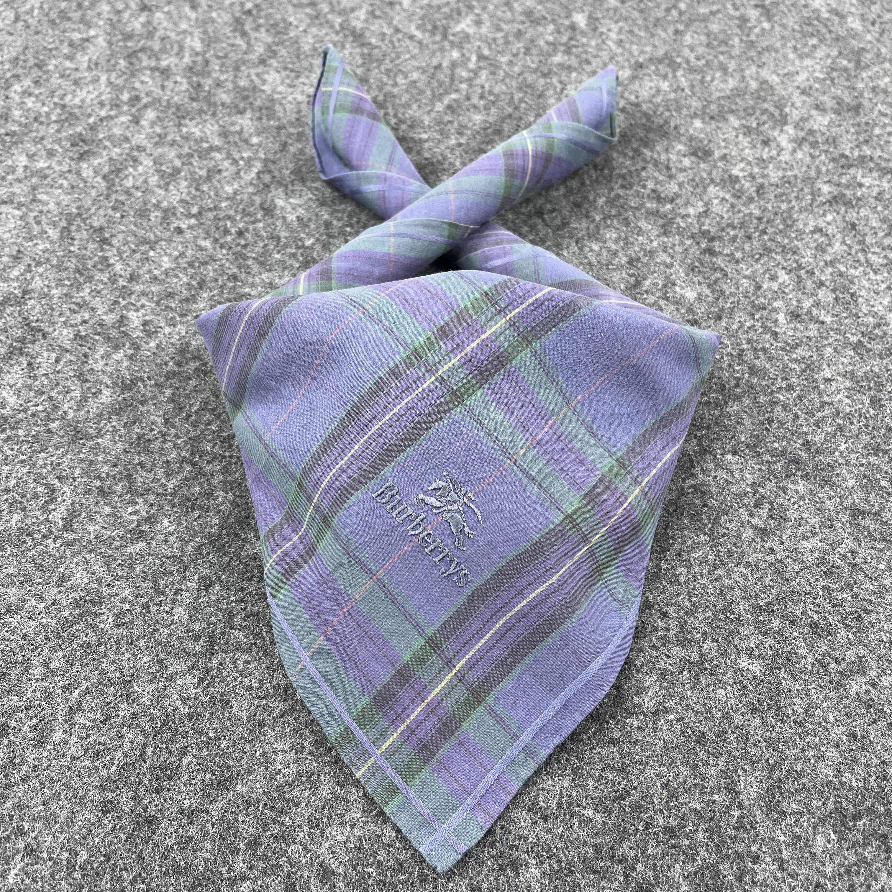 Burberry × Vintage Burberry Handkerchief / Bandana / Neckerchief B119 Size ONE SIZE - 1 Thumbnail