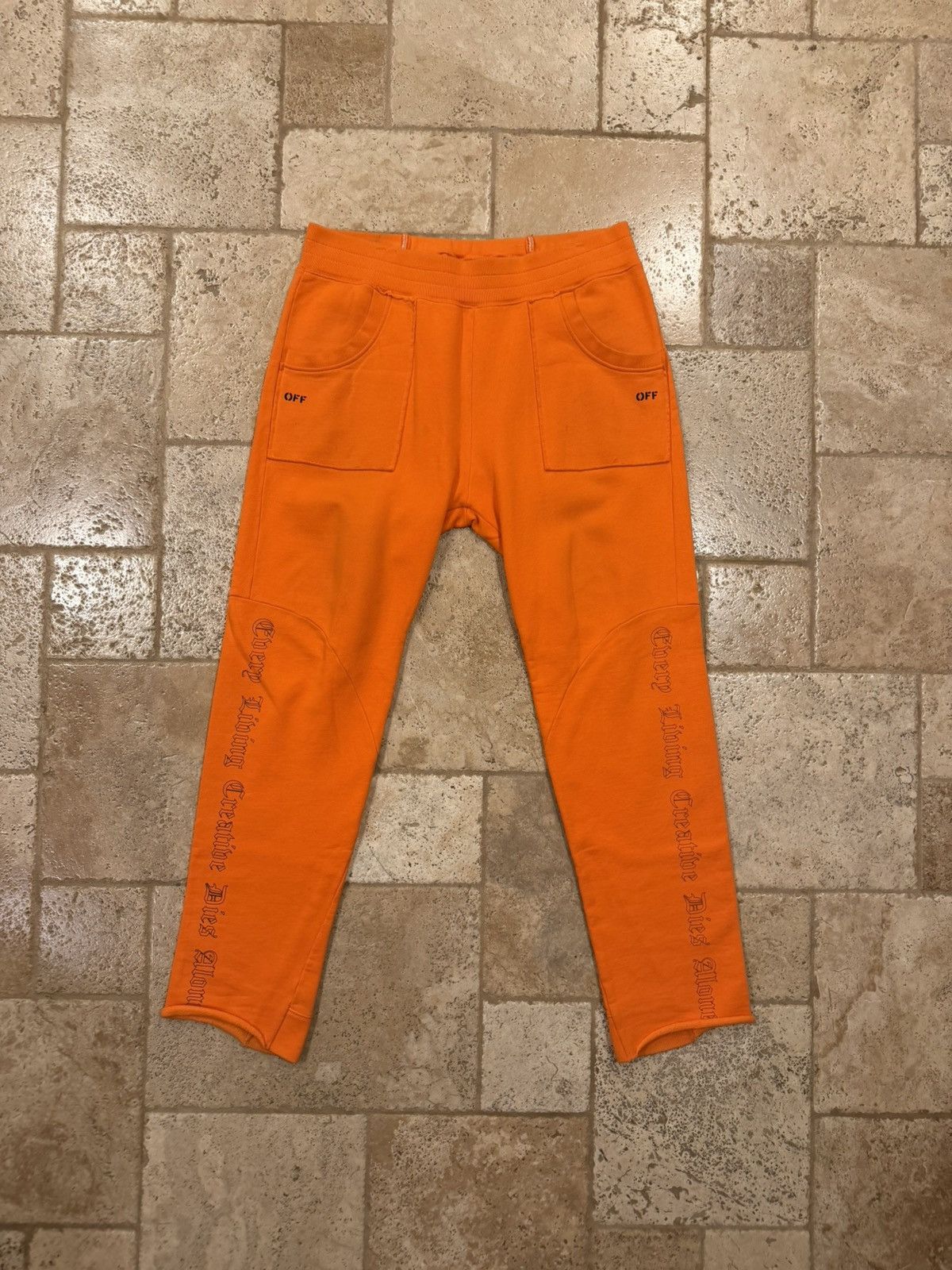 Off-White × Vlone Vlone x Off-White 2016 Orange Logo Sweatpants Size US 38 / EU 54 - 4 Thumbnail