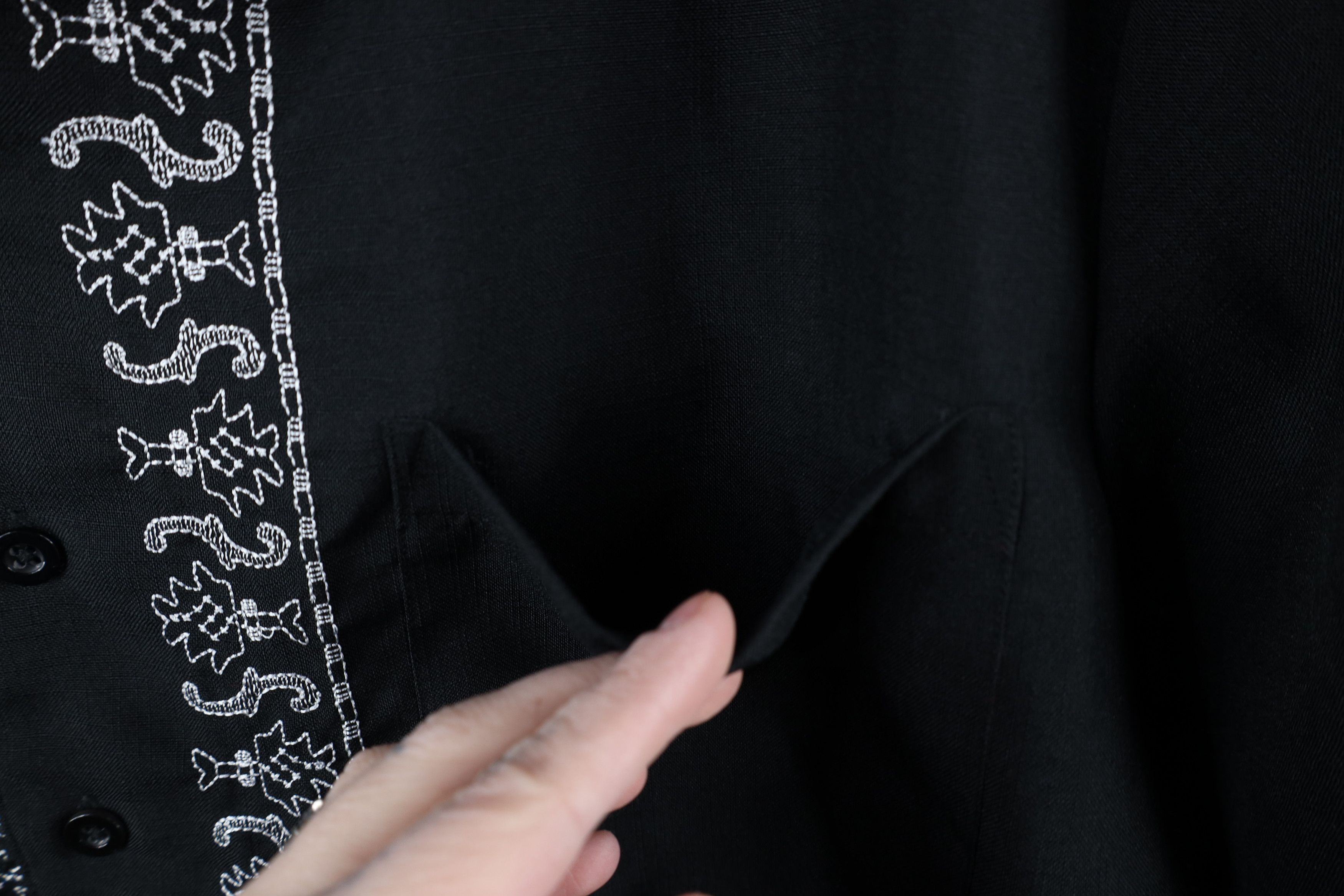 Vintage Vintage 90s Rockabilly Embroidered Short Sleeve Button Shirt Size US XXL / EU 58 / 5 - 6 Thumbnail