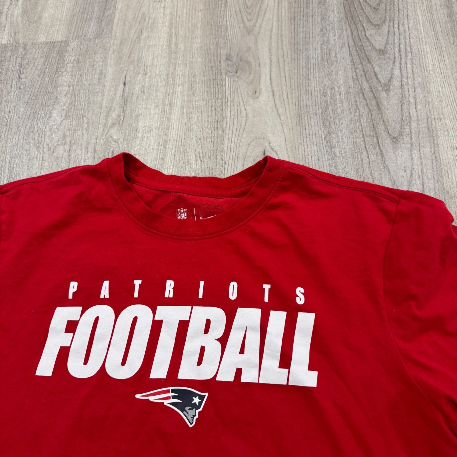 Nike Nike New England Patriots Football Shirt Men's Large Red NFL Size US L / EU 52-54 / 3 - 4 Thumbnail