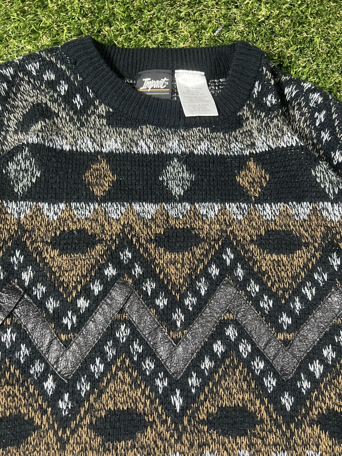 Vintage Vintage 90s Aztec Wool Abstract Wool Fall Pullover Sweater Size US M / EU 48-50 / 2 - 2 Thumbnail