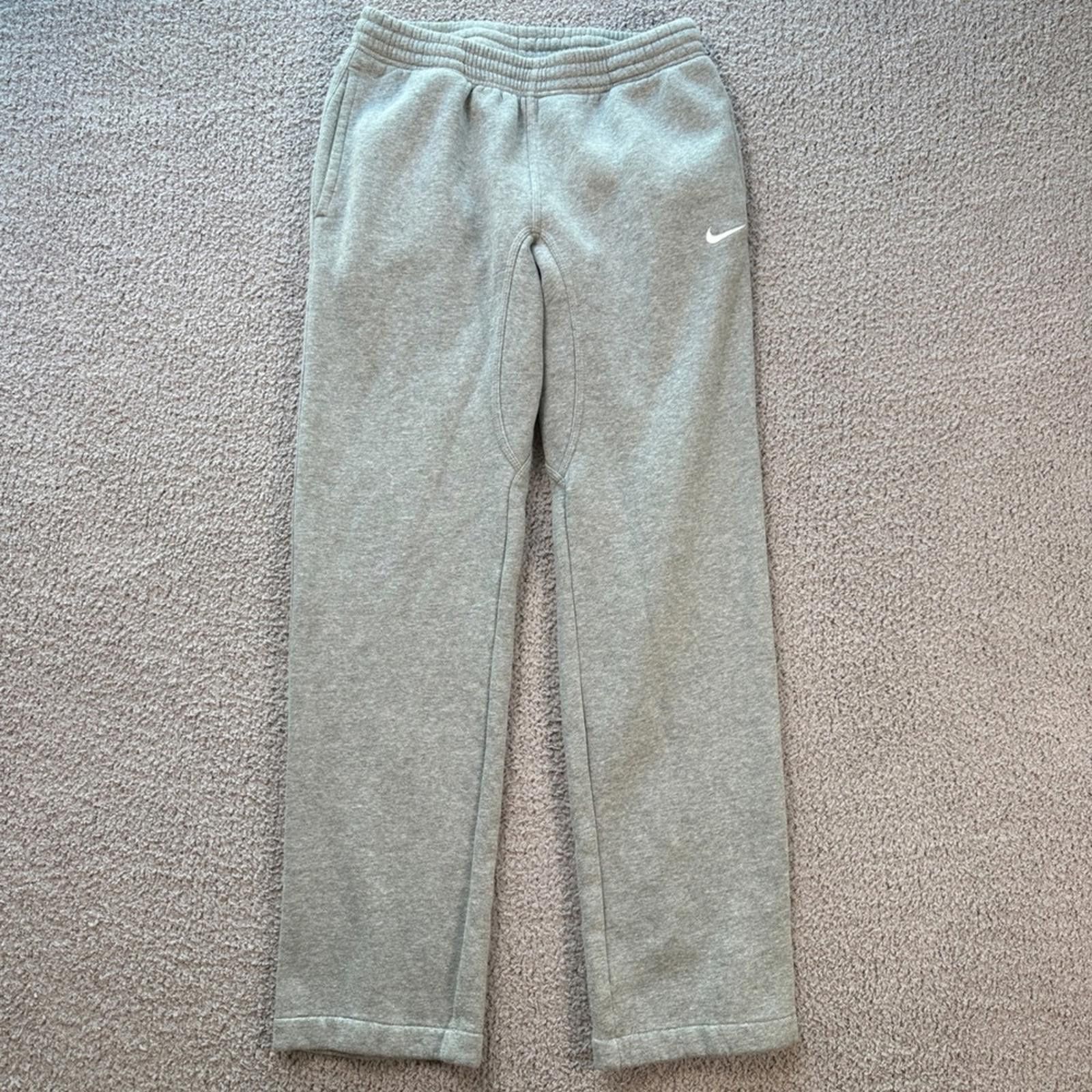 Nike Nike Mens Gray Sweatpants Joggers Small Athletic Swoosh Logo Size US 30 / EU 46 - 1 Thumbnail