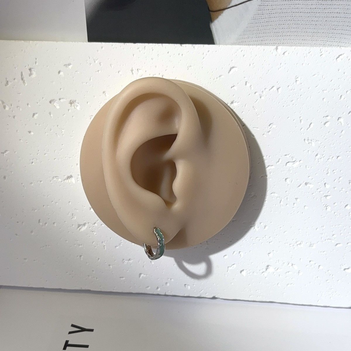 Other 925 Silver Plated Green Ripple Hoop Earrings for Men Women Size ONE SIZE - 5 Thumbnail