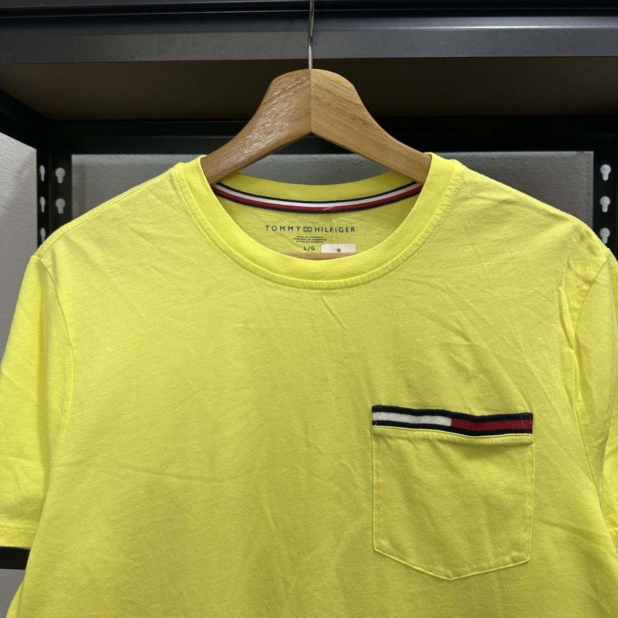 Tommy Hilfiger × Vintage Tommy Hilfiger Tees Size US L / EU 52-54 / 3 - 2 Thumbnail