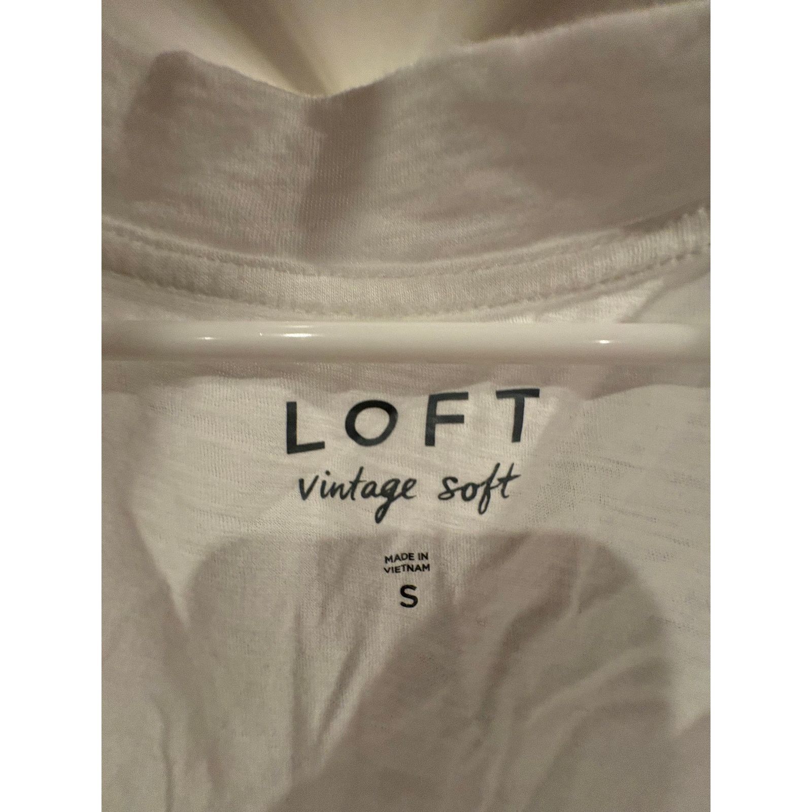 Loft LOFT Vintage Soft Women’s Small White T-Shirt Short Sleeve Size S / US 4 / IT 40 - 3 Thumbnail