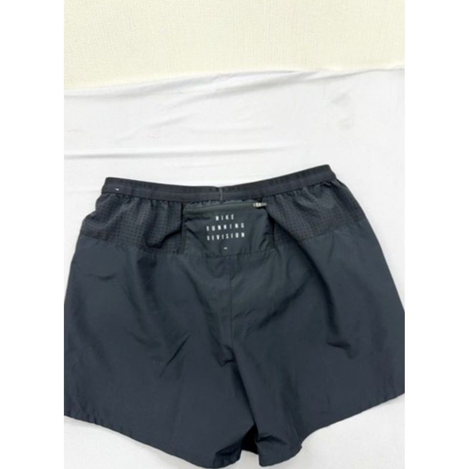 Nike Nike Men’s Fast Running Dri-FIT Shorts Black Size L FN3355-010 Size US 33 - 2 Thumbnail