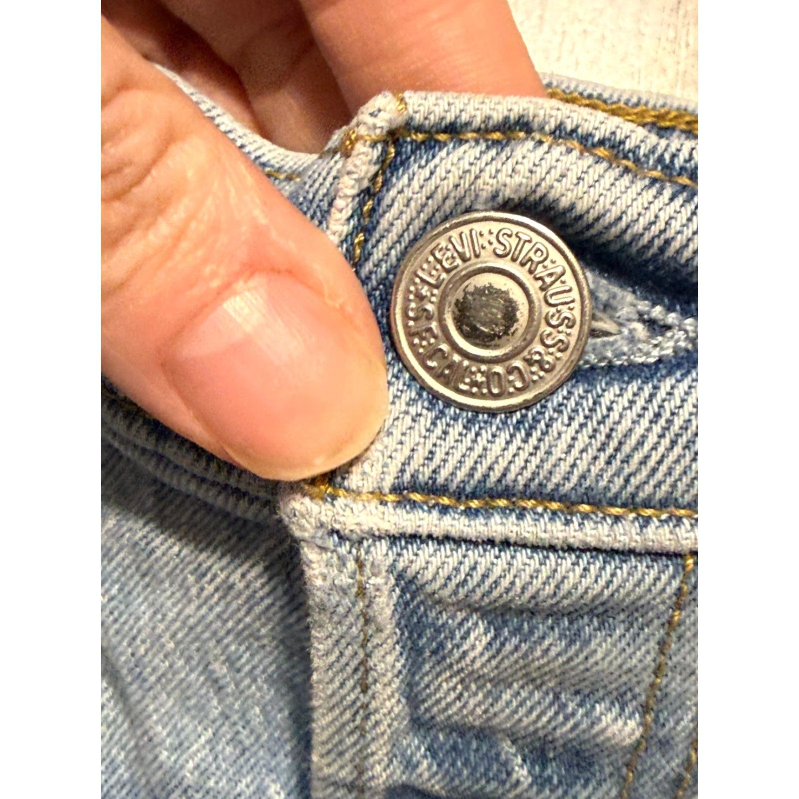 Levi's VINTAGE Levi's Jeans Women's Size 26 Blue Denim Cut-Off Shorts Ribcage Straight Jeans Size 26" / US 2 / IT 38 - 5 Thumbnail