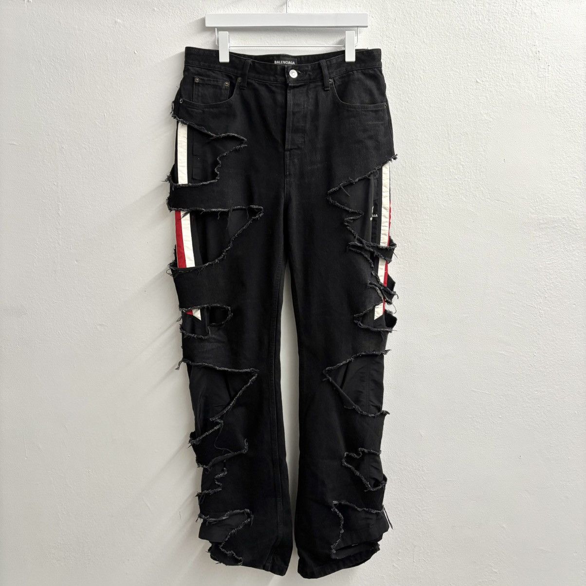 Balenciaga Balenciaga Slashed Denim FW2021 Size US 32 / EU 48 - 1 Thumbnail