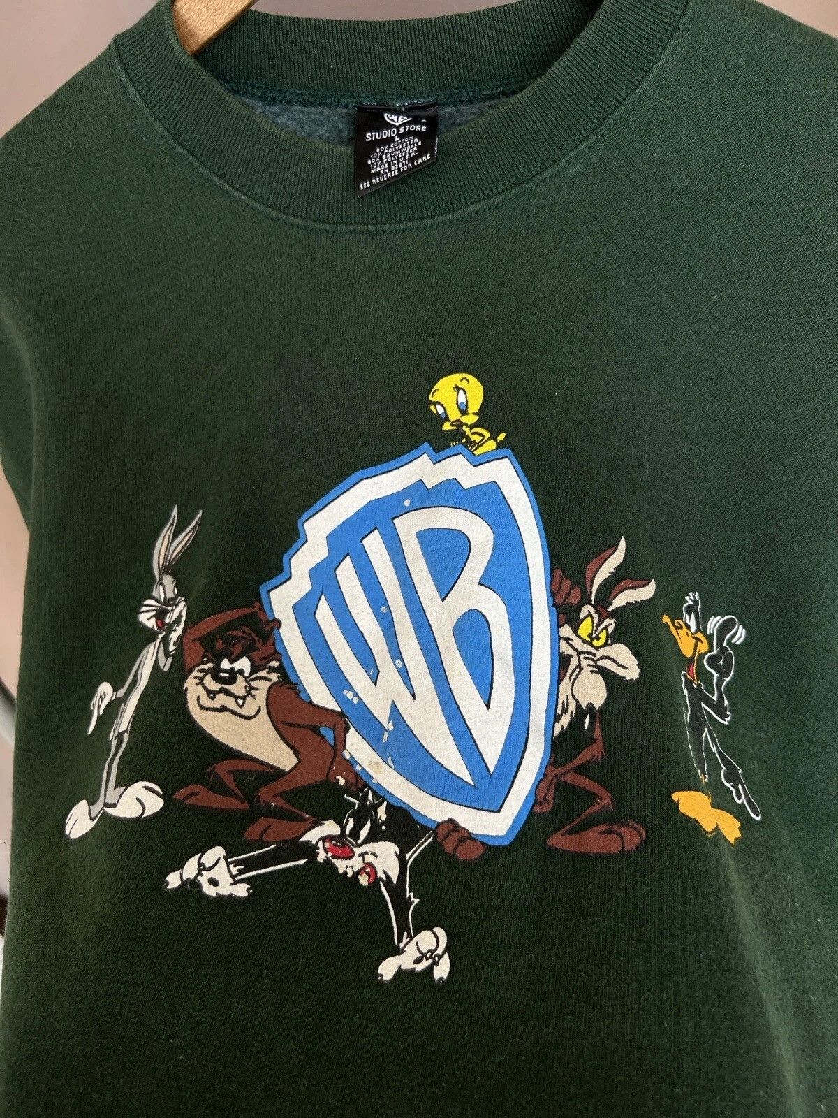 Warner Bros Warner Bros Looney Tunes Sweatshirt Mens Size L Vintage Size US L / EU 52-54 / 3 - 8 Thumbnail