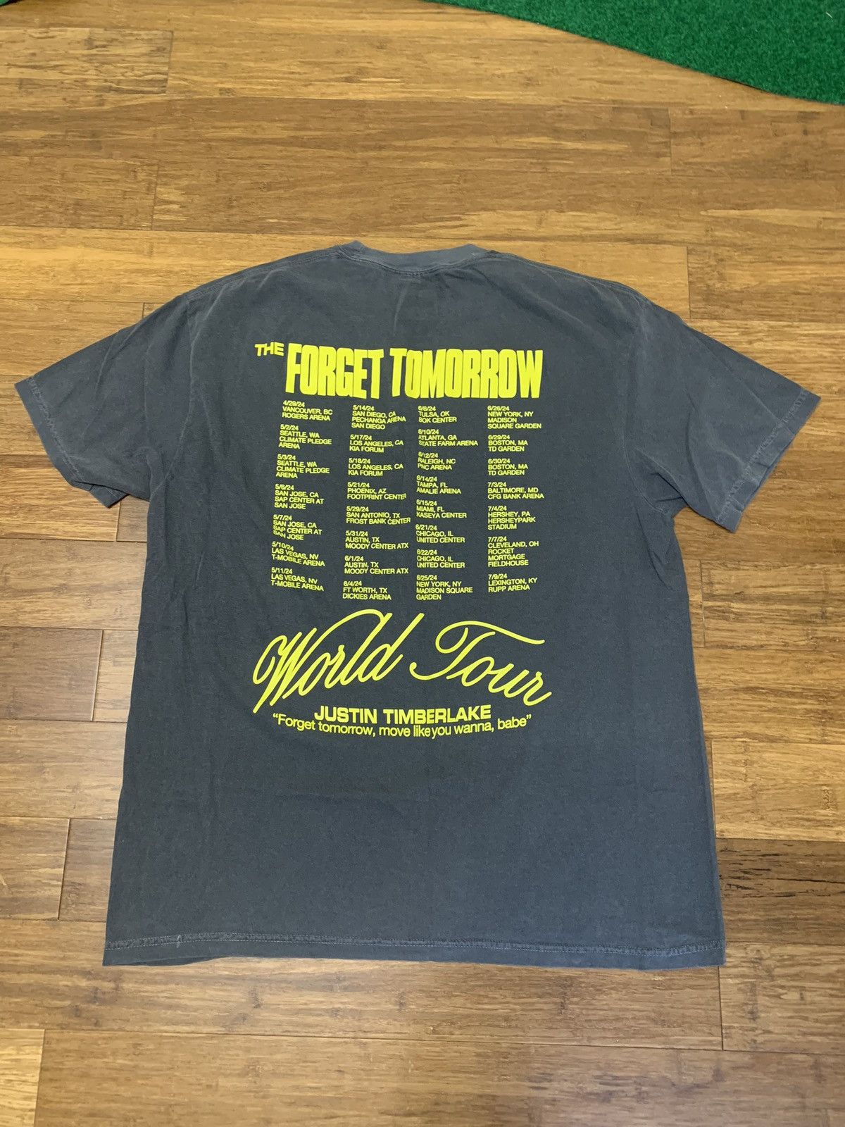 Band Tees Justin Timberlake The Forget Tomorrow World Tour Tee Size US XL / EU 56 / 4 - 3 Thumbnail