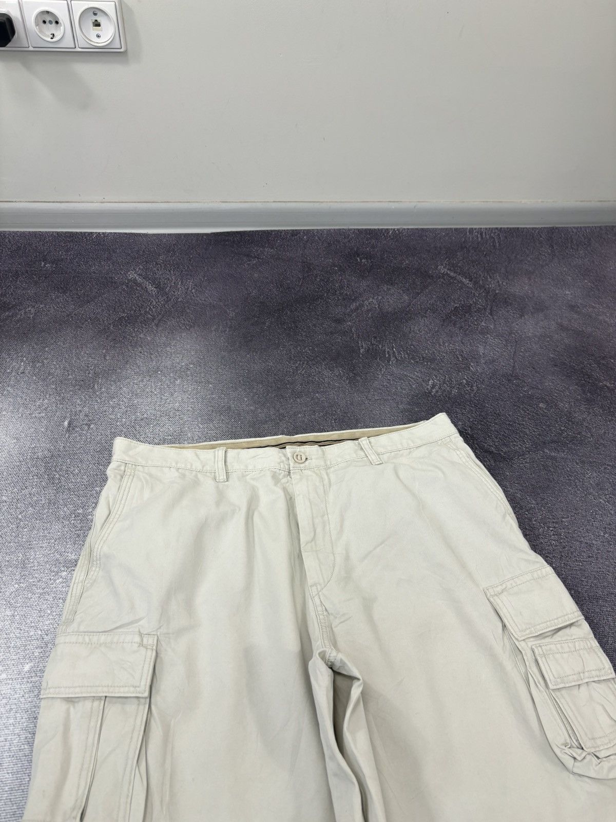 Izod Vintage IZOD 2000s Wide-Leg Utility Hype Baggy Cargo Shorts Size US 38 / EU 54 - 4 Thumbnail