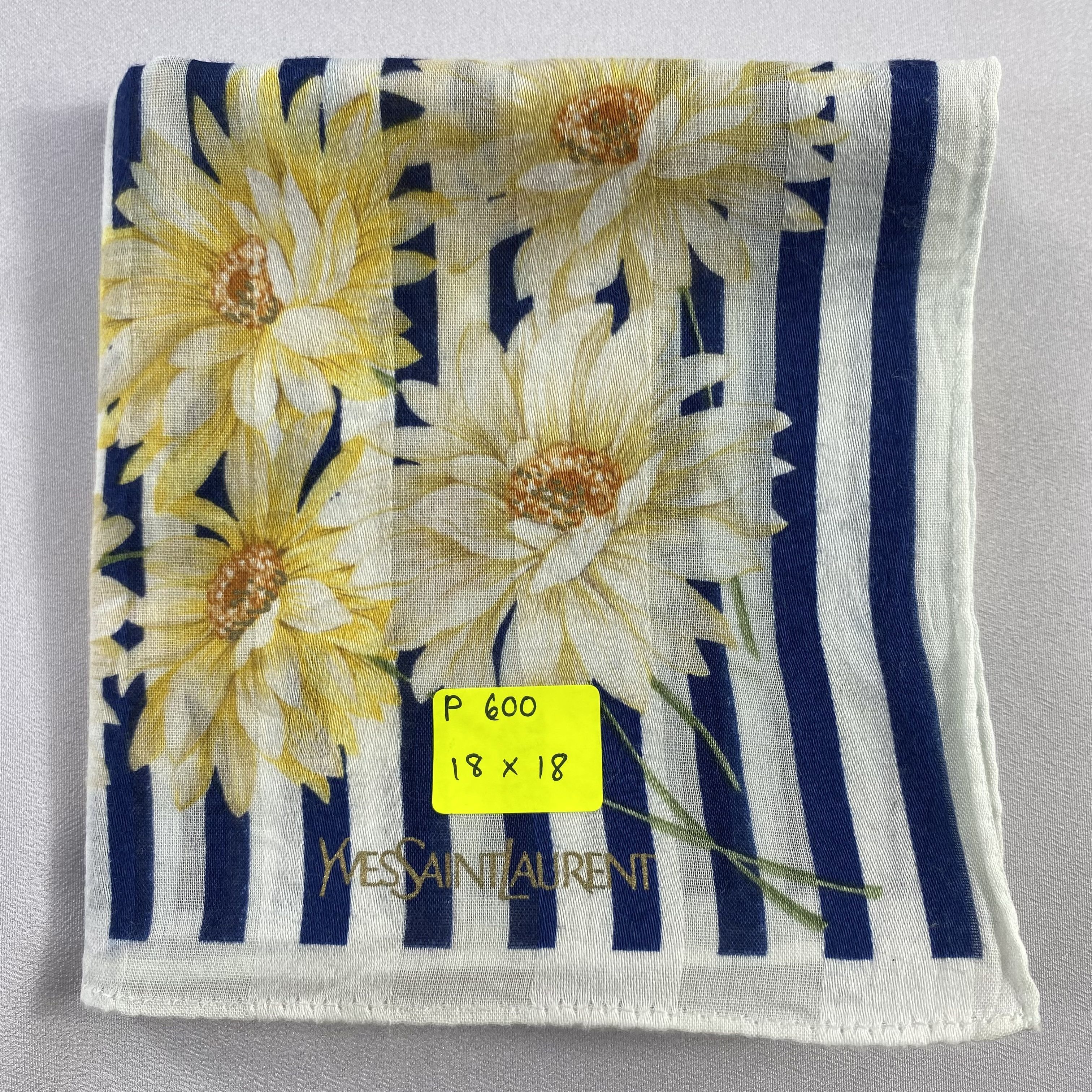 Vintage Yves Saint Laurent Neckerchief / Handkerchief-P600 Size ONE SIZE - 6 Thumbnail
